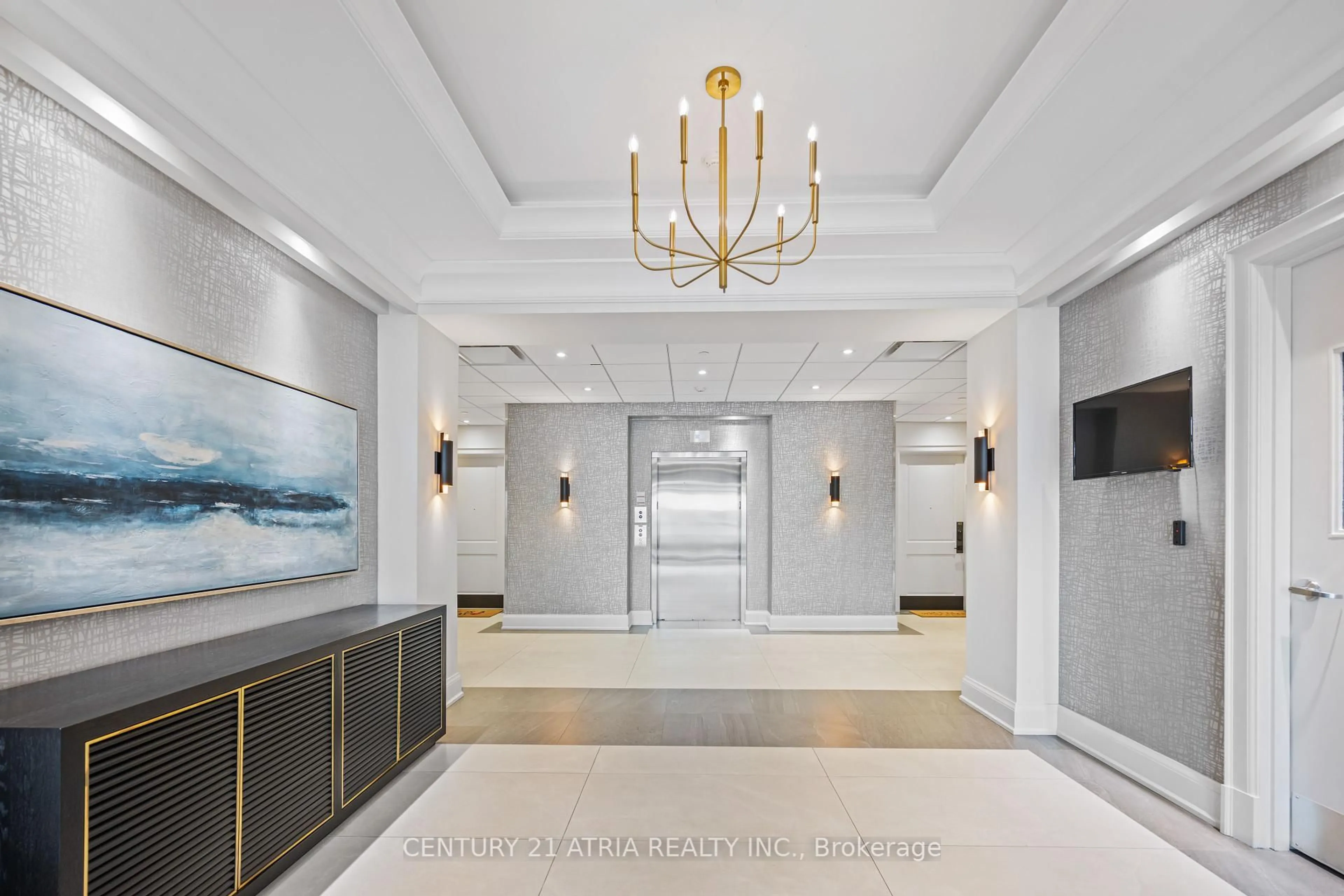 Indoor foyer for 208 Main St Unionville N/A #102, Markham Ontario L3R 6G8