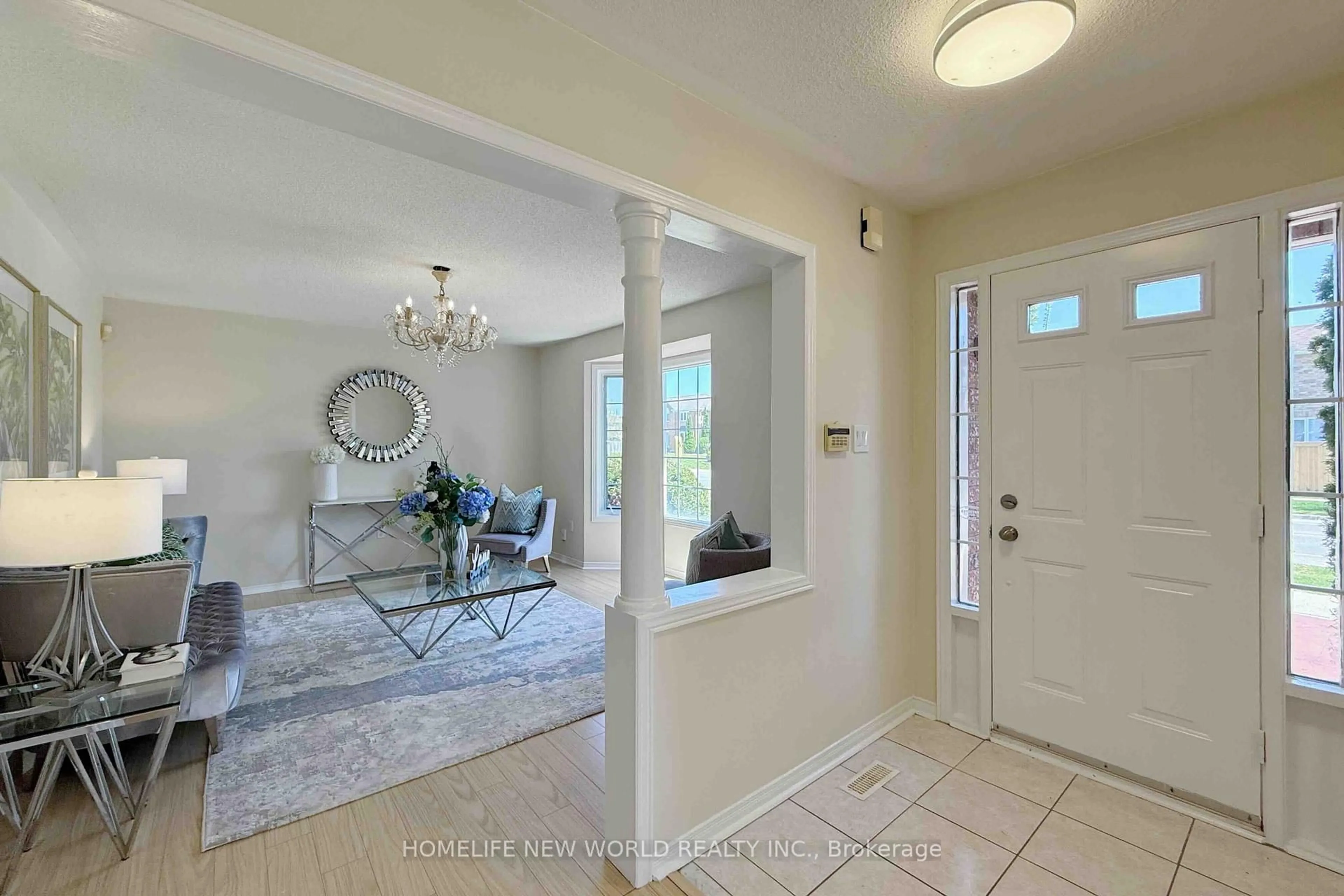 Indoor entryway for 1 Sylwood Cres, Vaughan Ontario L6A 2L2