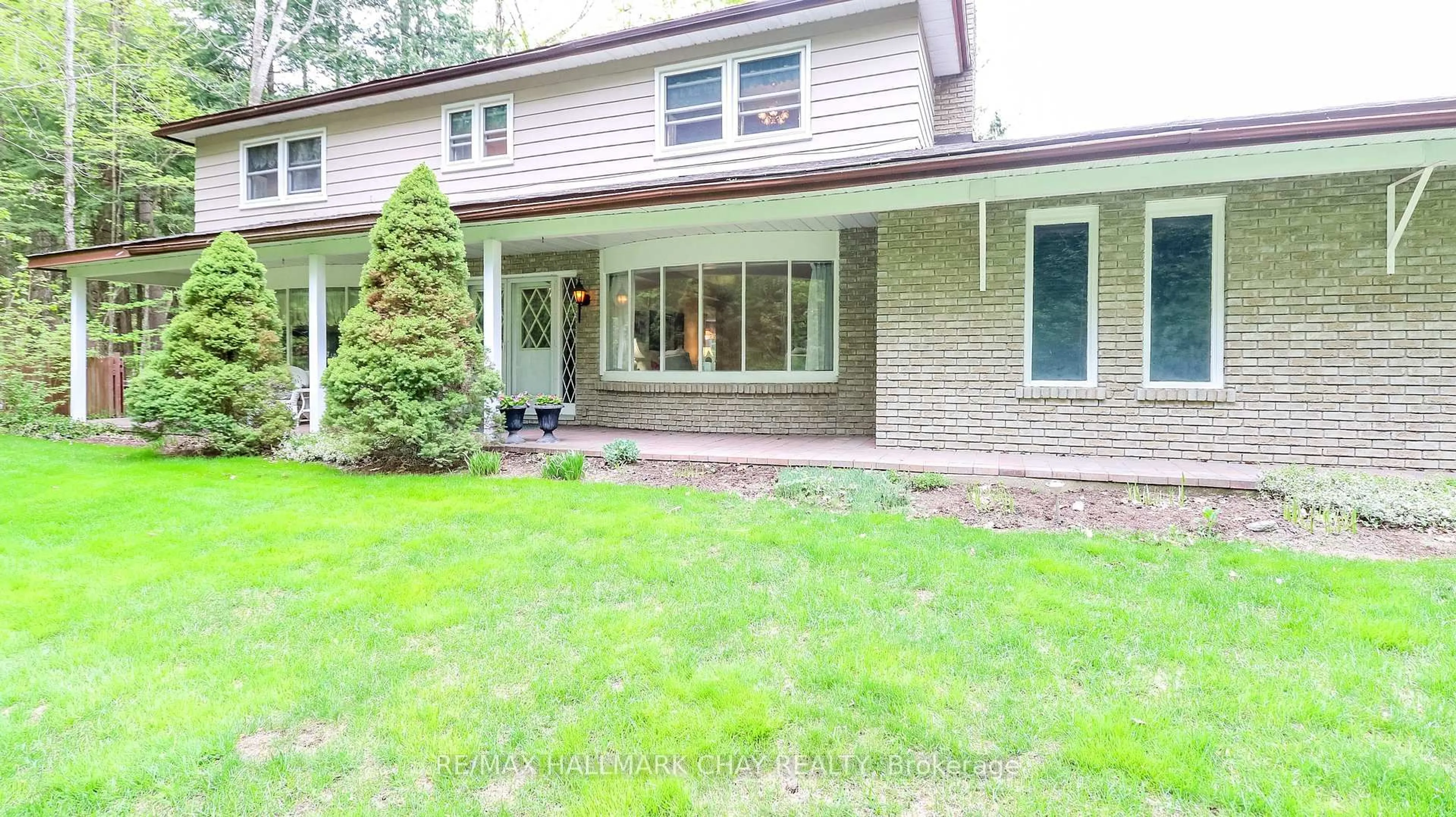 Patio, street for 3308 Liah Lane, Innisfil Ontario L9S 2B4