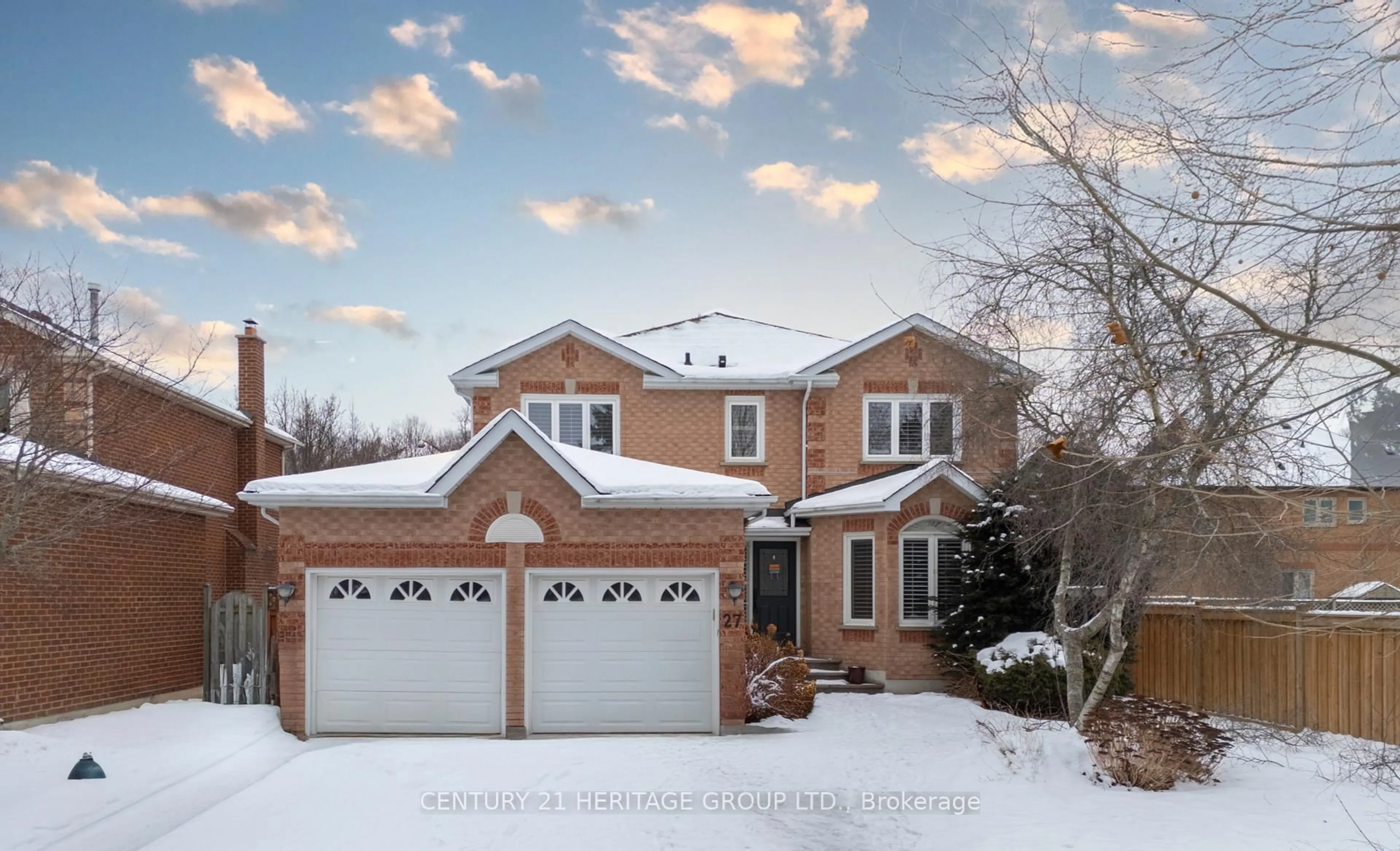 Home with brick exterior material, street for 27 Charing Cres, Aurora Ontario L4G 6P4
