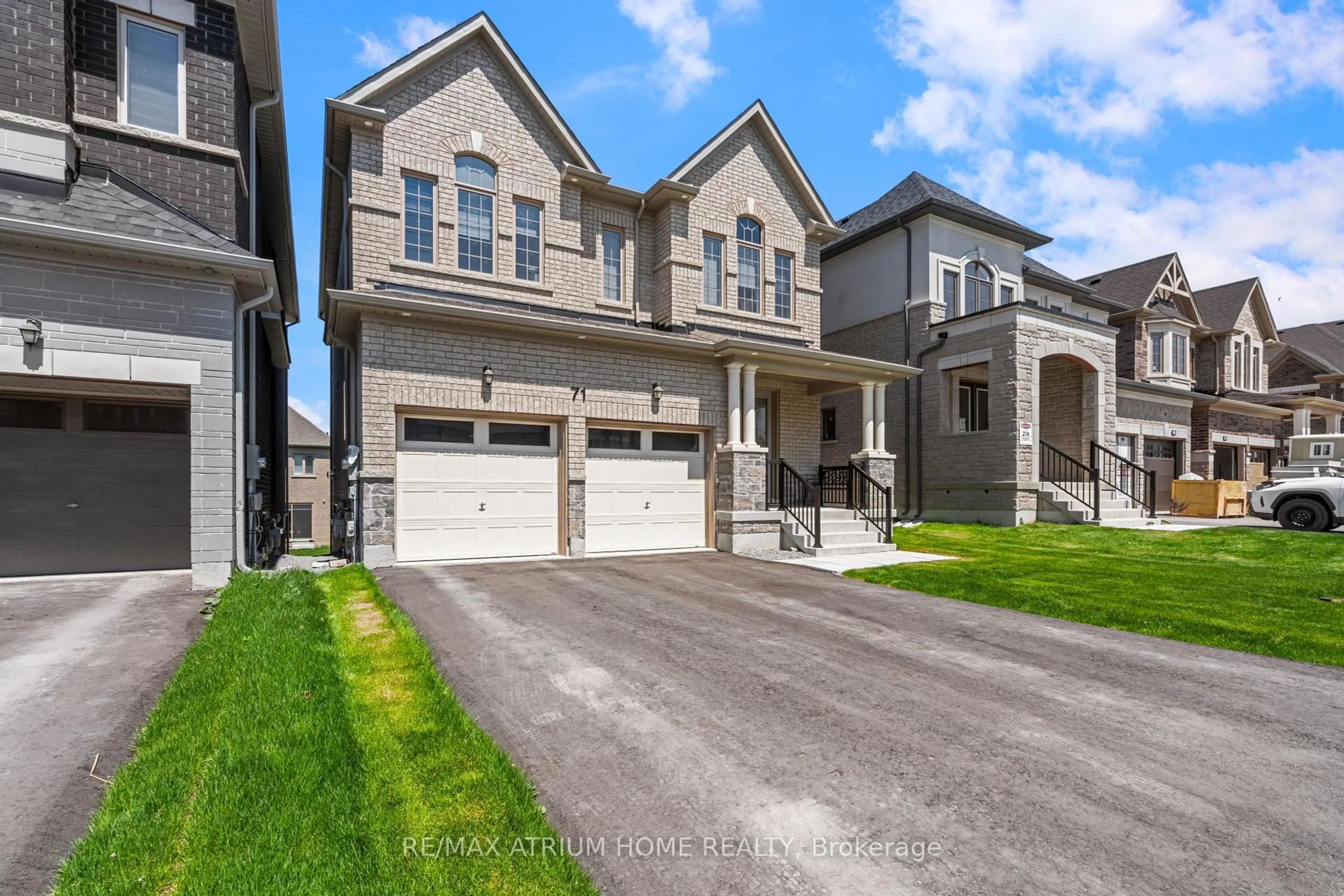 Unknown for 71 Silk Twist Dr, East Gwillimbury Ontario L9N 0W4