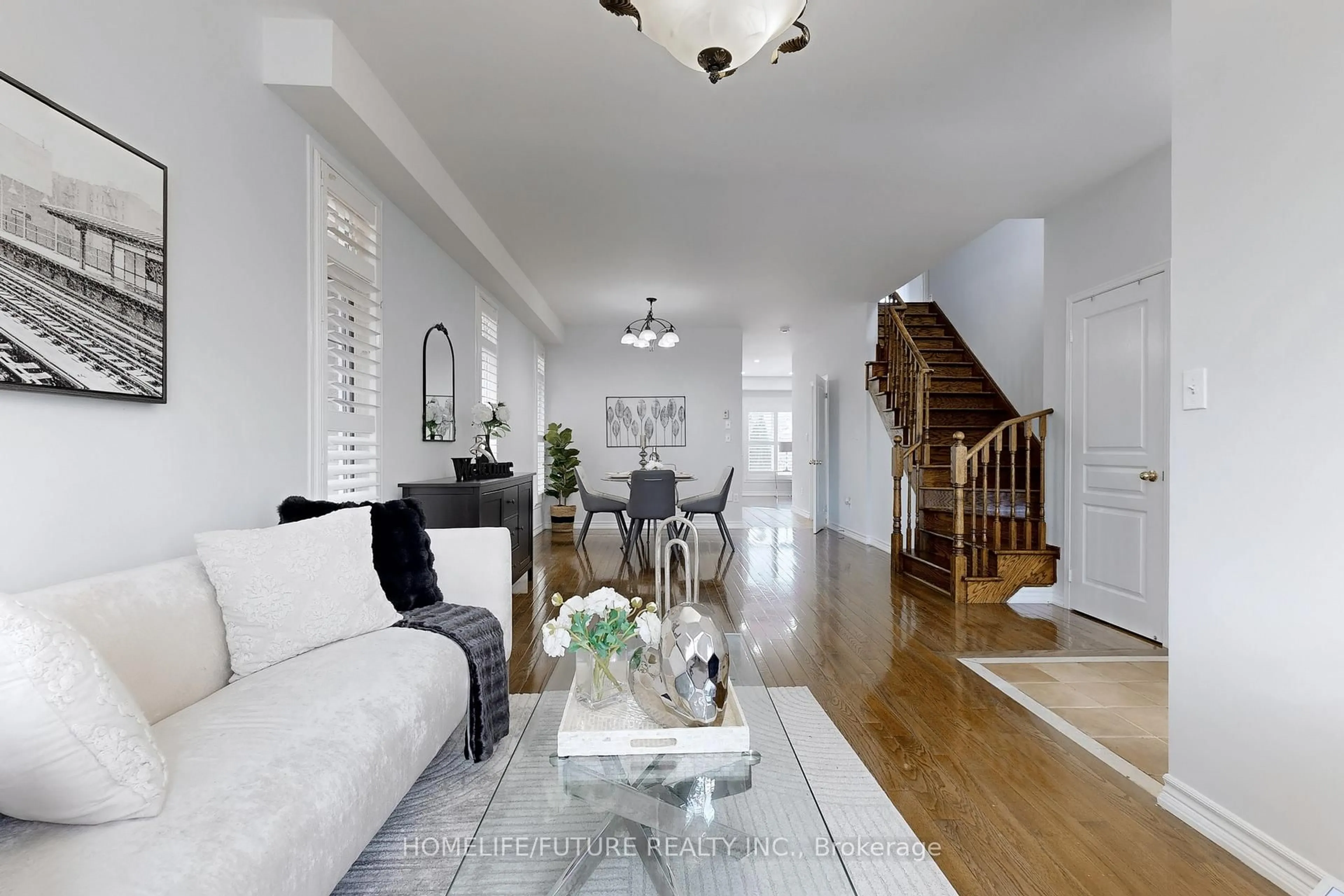 Unknown for 29 Wilcliff Crt, Markham Ontario L6E 2E5