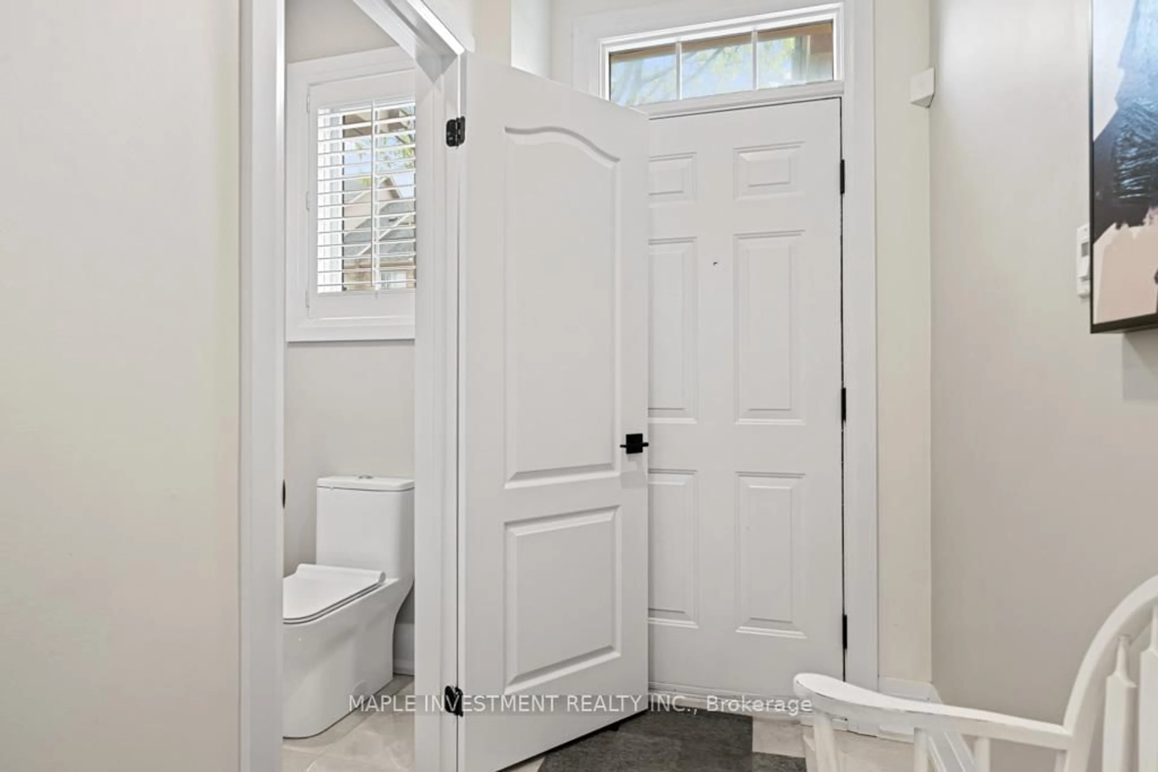 Indoor entryway for 15 Pottery Pl #11, Vaughan Ontario L4L 9J6