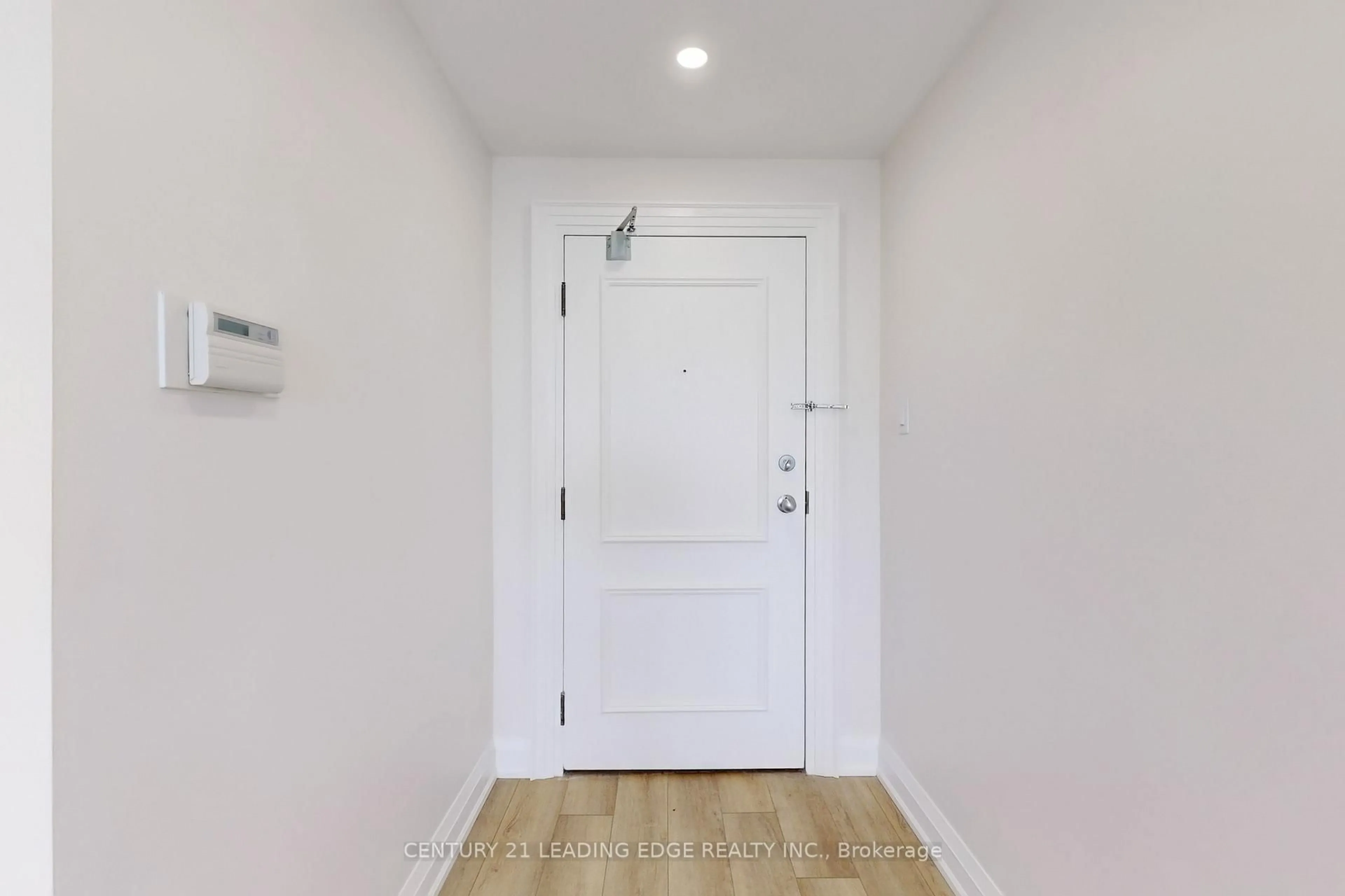 Indoor entryway for 8501 Bayview Ave #1203, Richmond Hill Ontario L4B 3J7