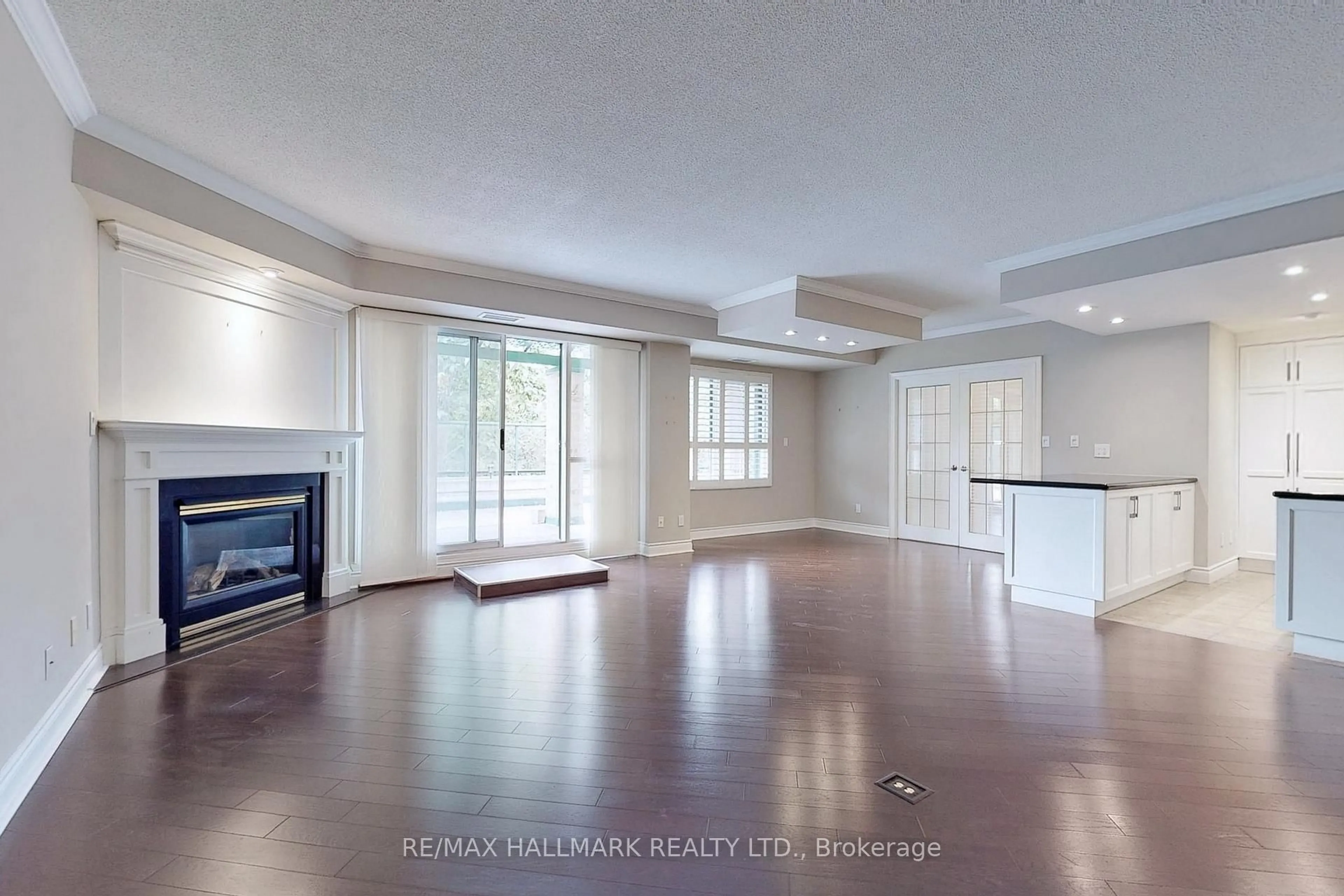 A pic of a room for 121 Woodbridge Ave #122, Vaughan Ontario L4L 9E3