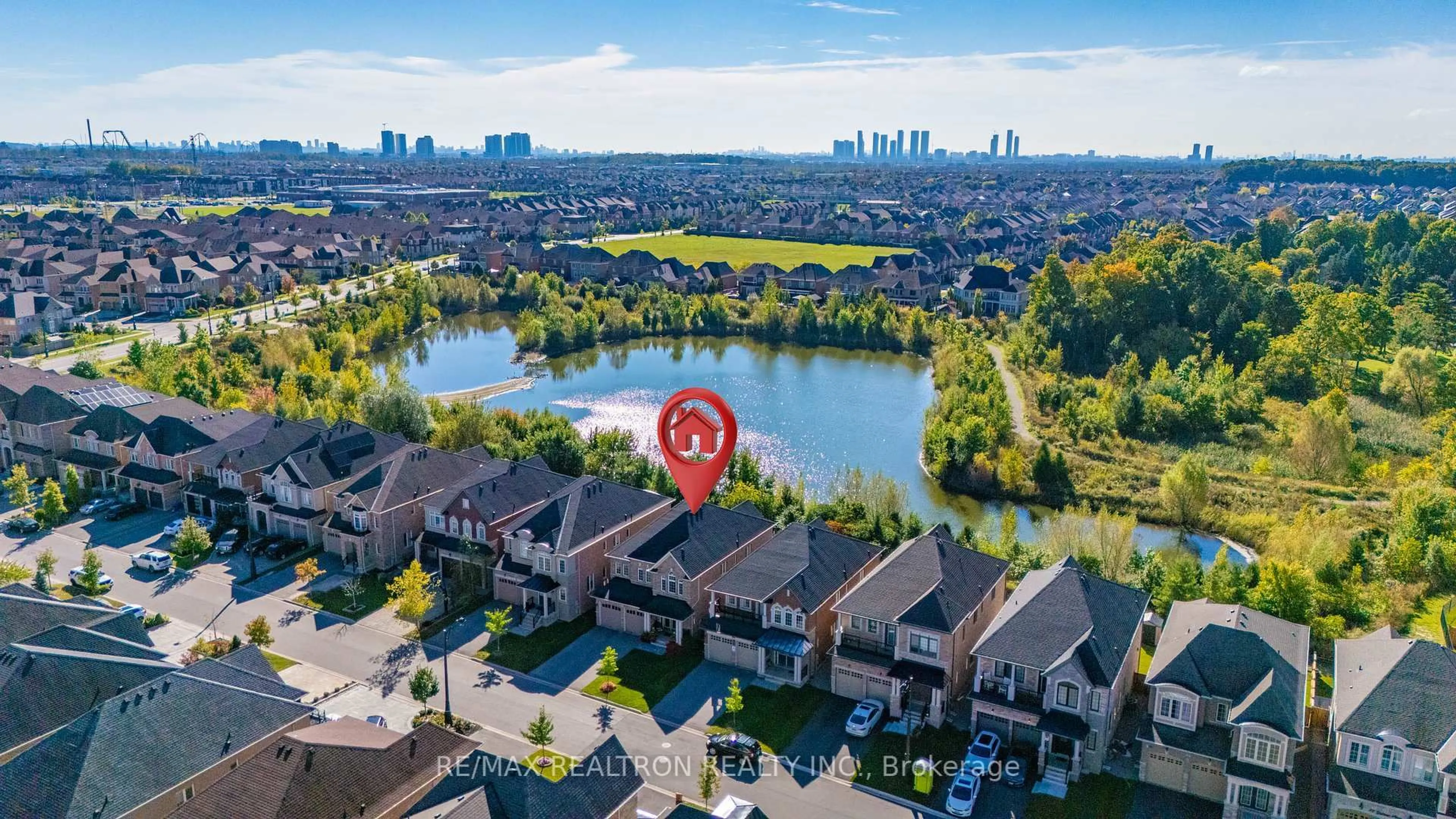 A pic from outside/outdoor area/front of a property/back of a property/a pic from drone, water/lake/river/ocean view for 53 Gallant Pl, Vaughan Ontario L4L 1A6