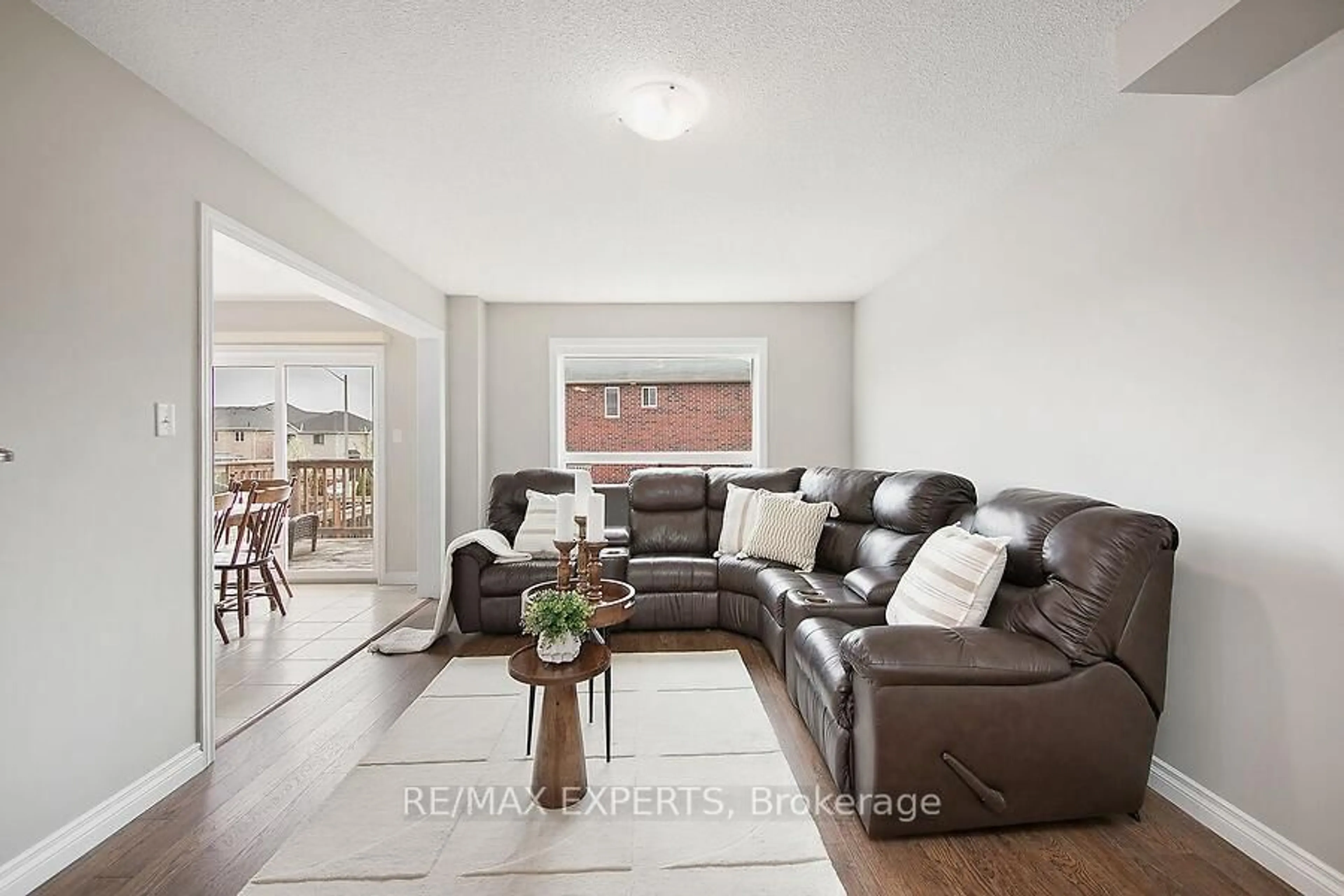 Living room with furniture, unknown for 2104 Galloway St, Innisfil Ontario L9S 0H5