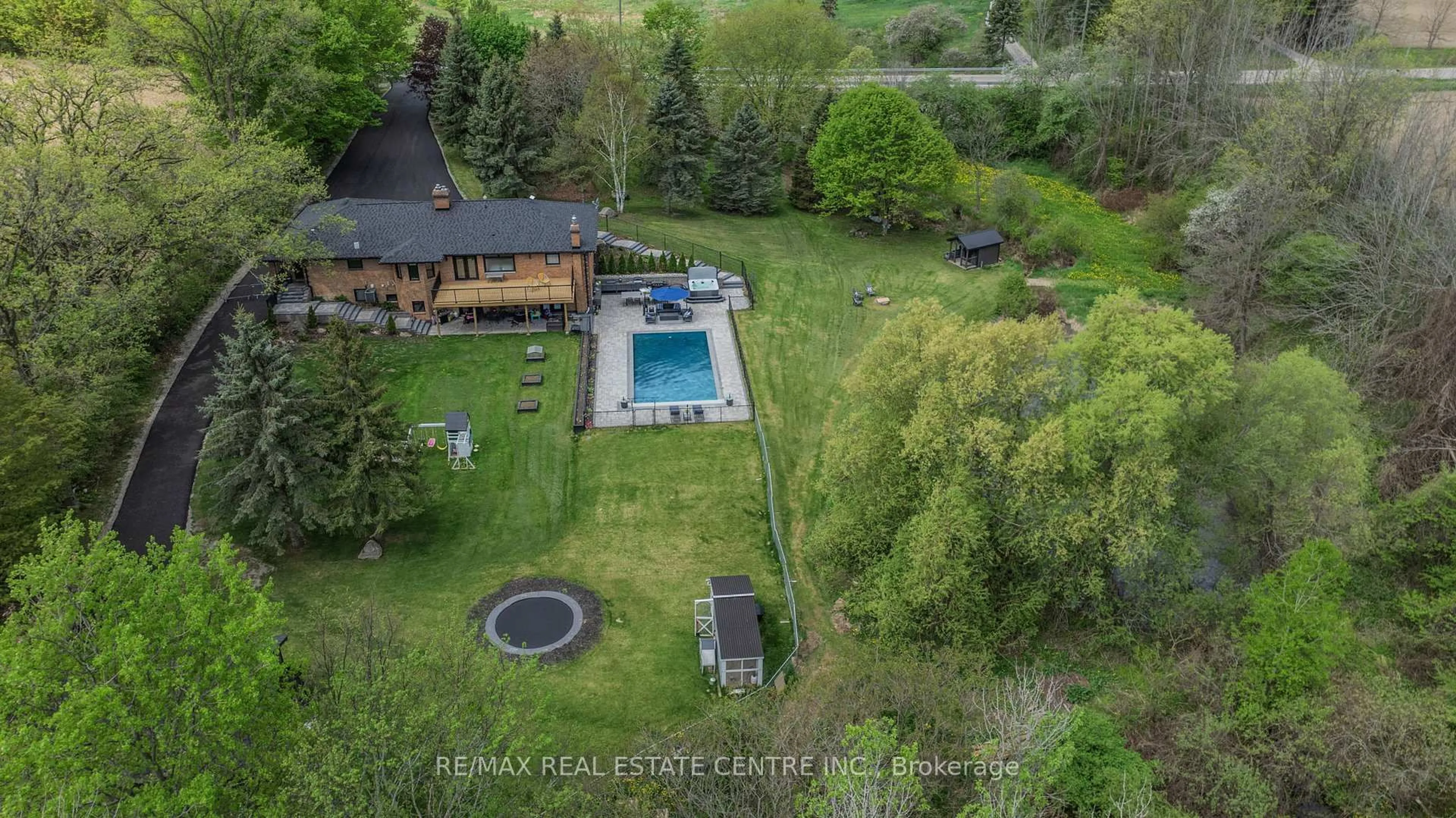 A pic from outside/outdoor area/front of a property/back of a property/a pic from drone, water/lake/river/ocean view for 17365 10th Concession, King Ontario L0G 1T0
