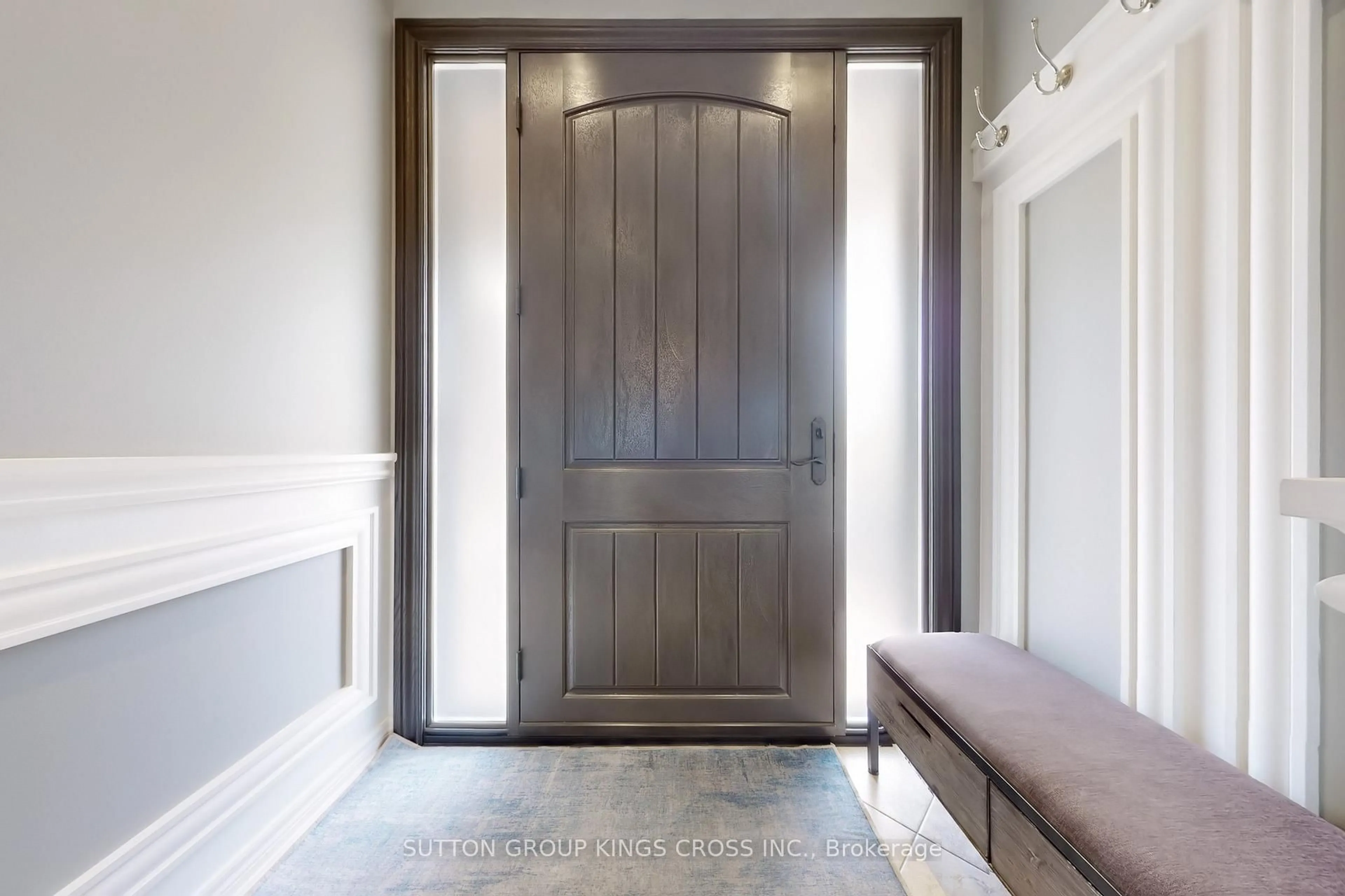 Indoor entryway for 86 Ostrovsky Rd, Vaughan Ontario L4H 0V9
