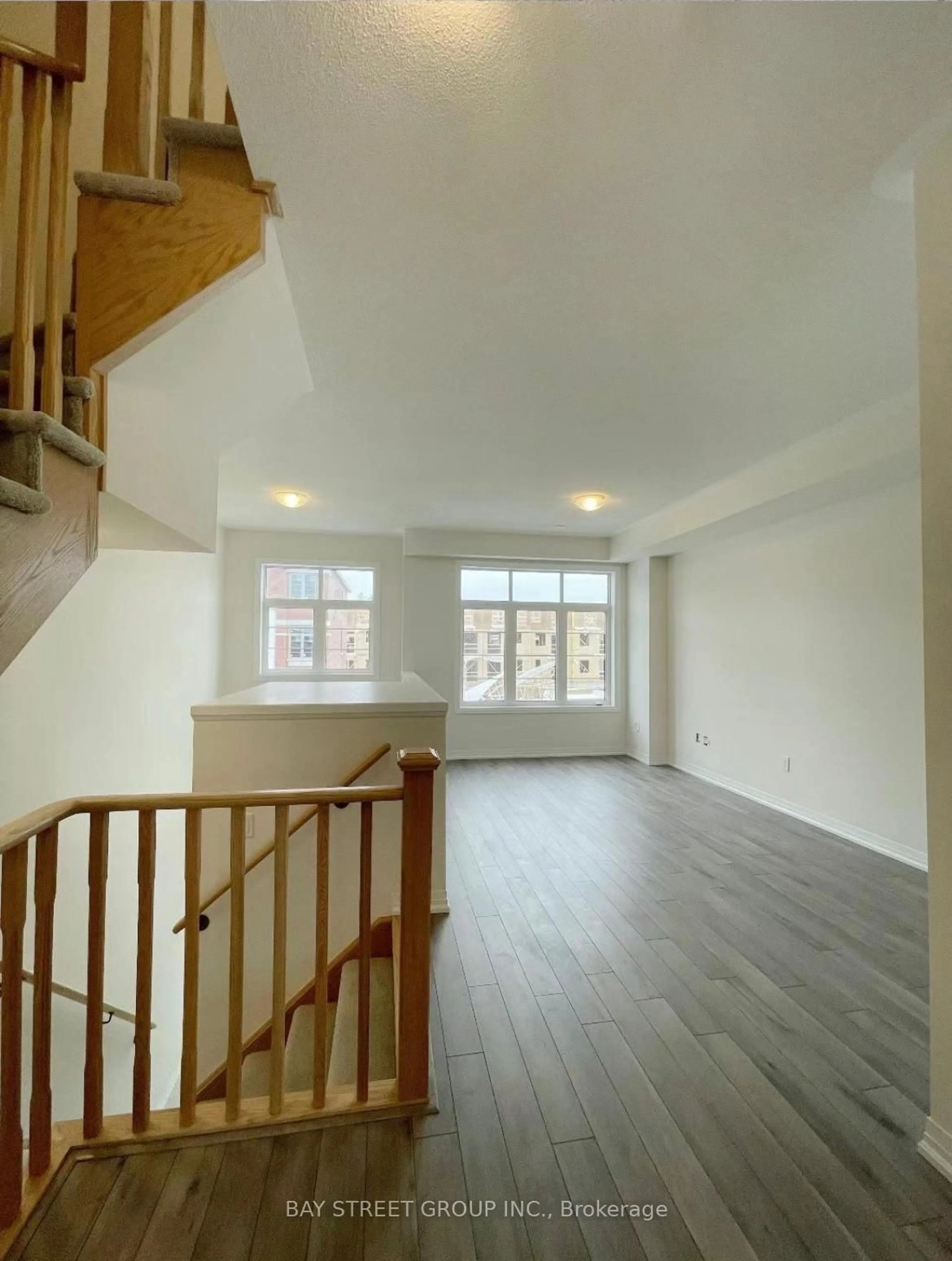 A pic of a room for 32 Sissons Way, Markham Ontario L6B 1R2