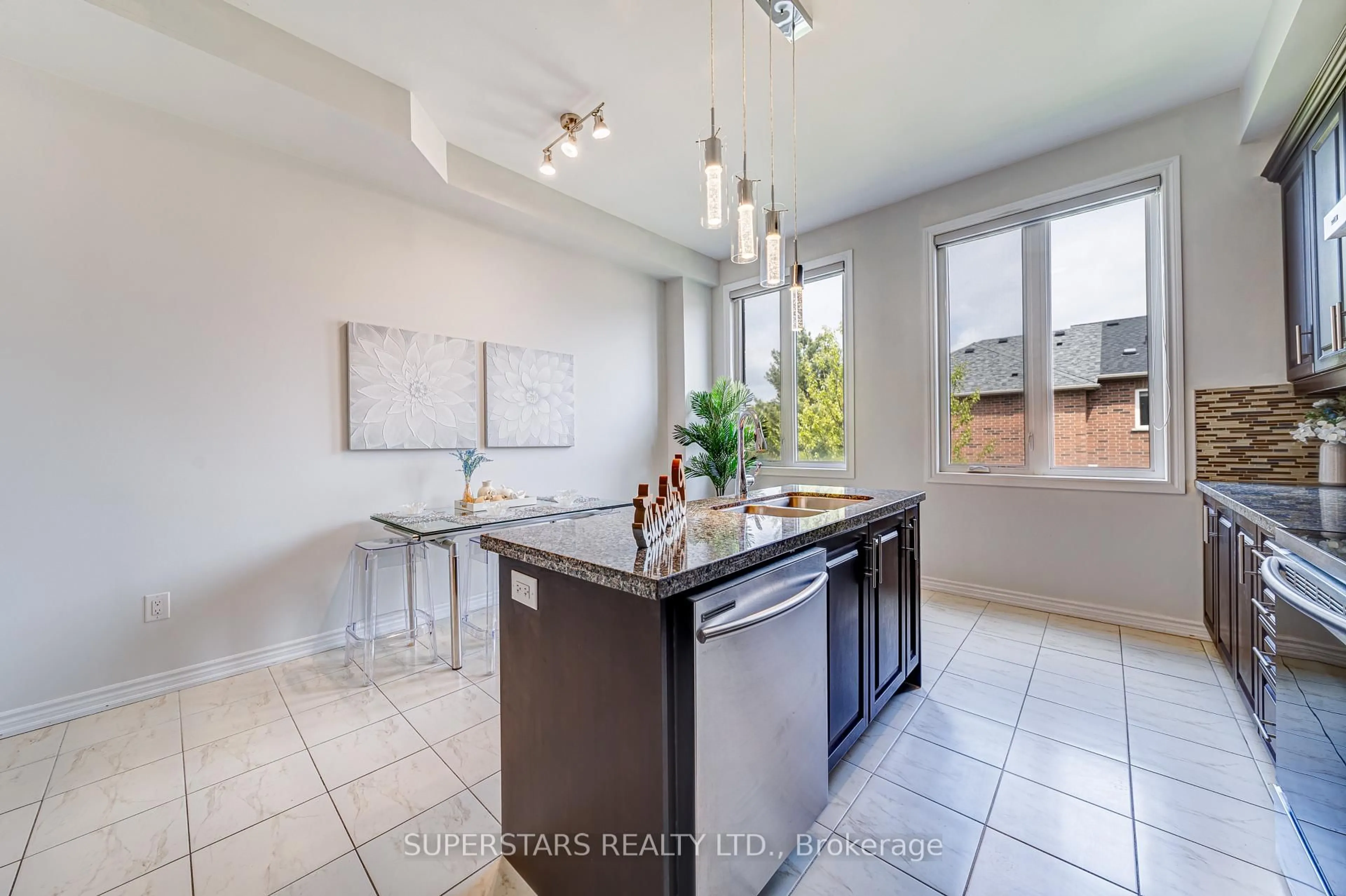 Open concept kitchen, ceramic/tile floor for 6 Hyderabad Lane, Markham Ontario L6E 0T8