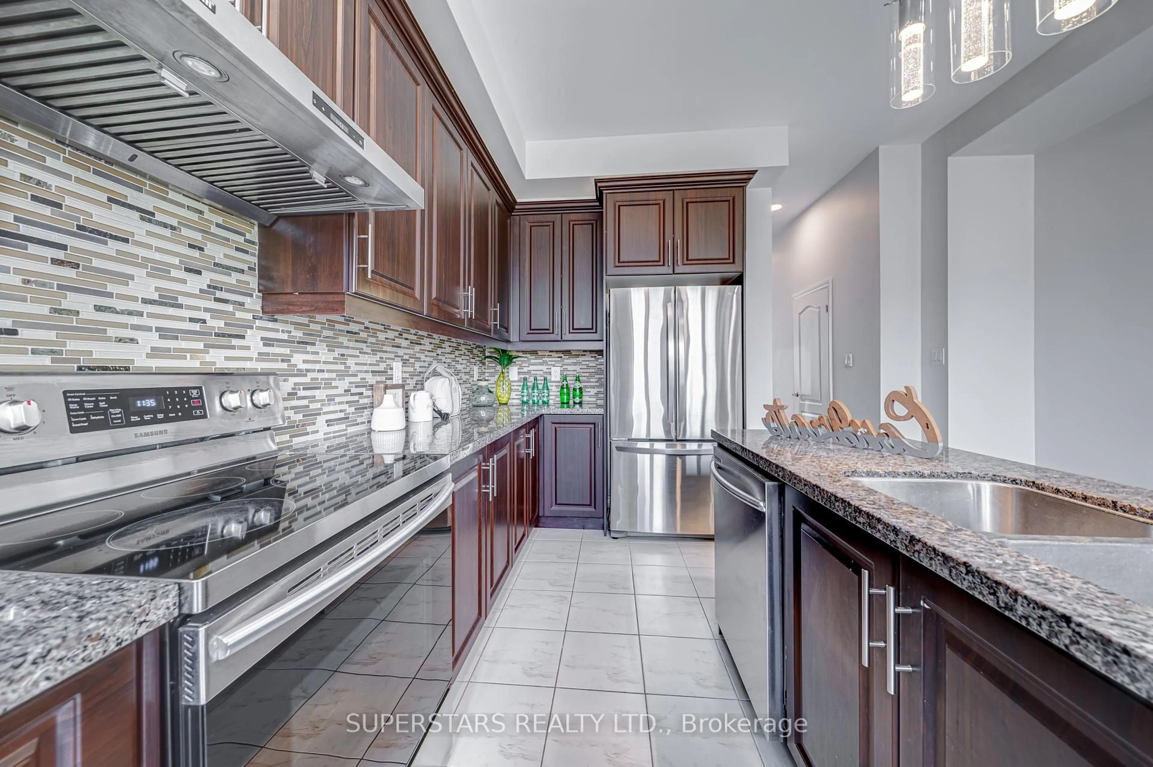 Contemporary kitchen, ceramic/tile floor for 6 Hyderabad Lane, Markham Ontario L6E 0T8