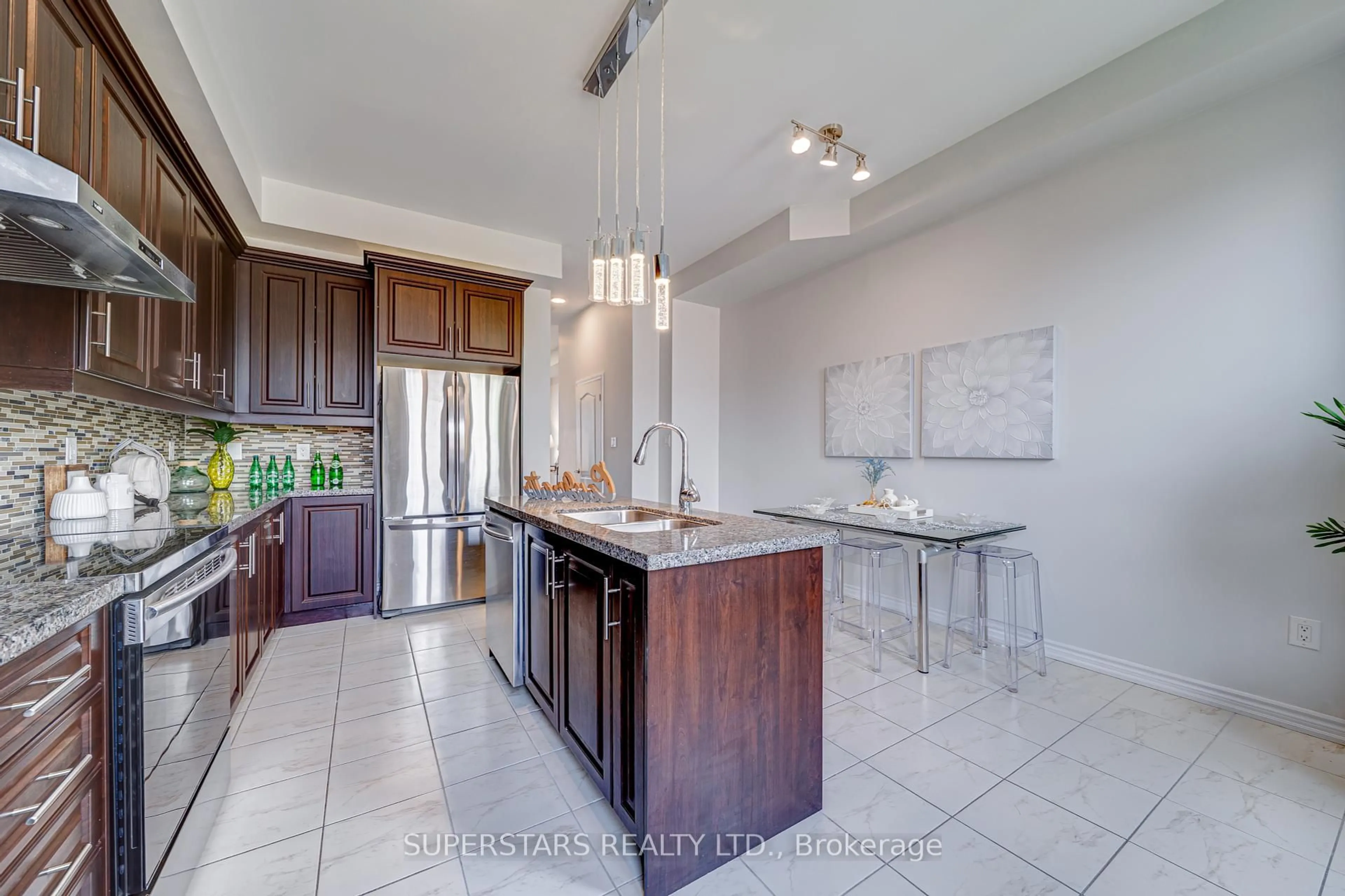 Open concept kitchen, ceramic/tile floor for 6 Hyderabad Lane, Markham Ontario L6E 0T8