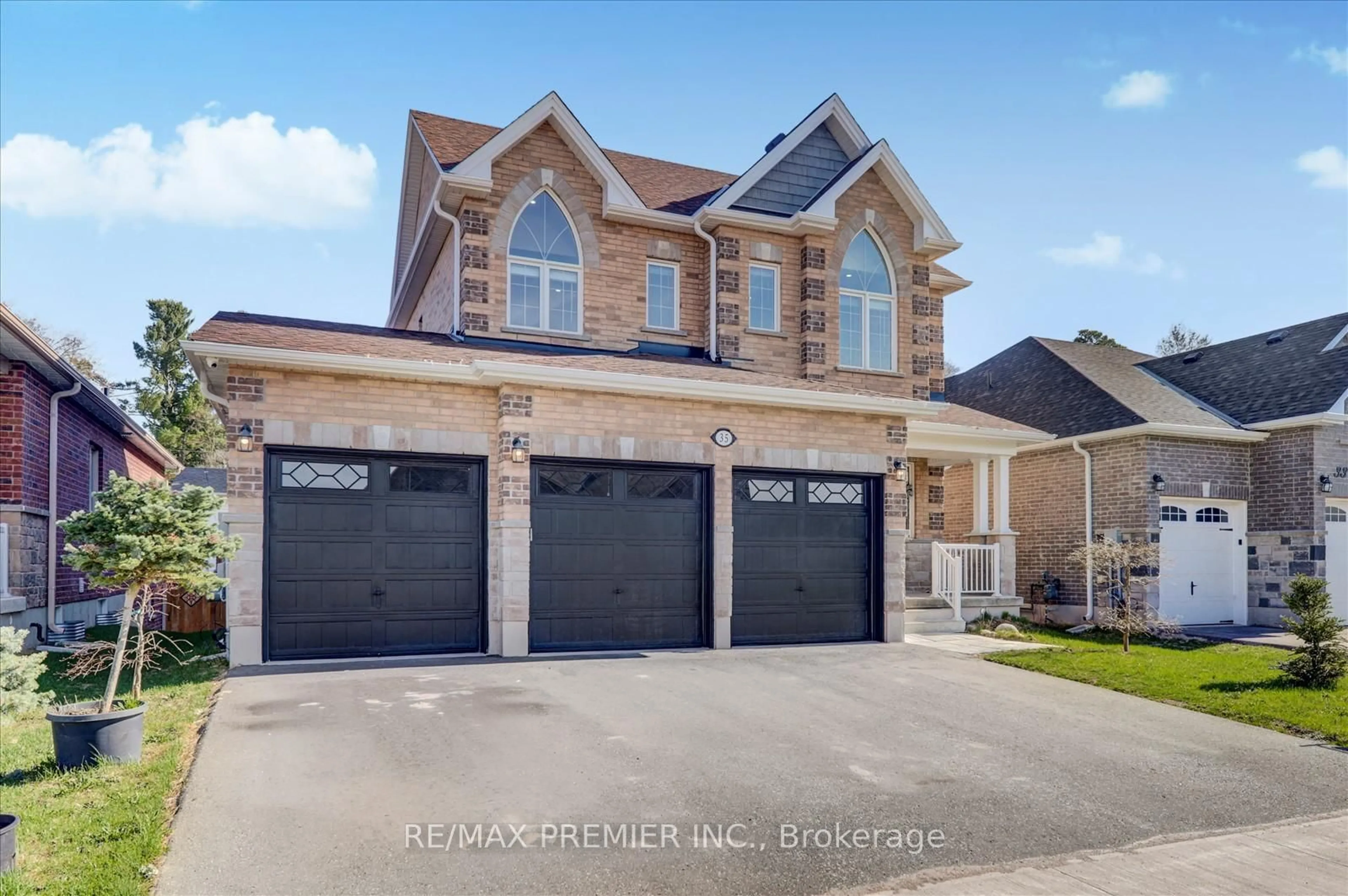 Home with brick exterior material, street for 35 Bank St, Essa Ontario L0M 1B0