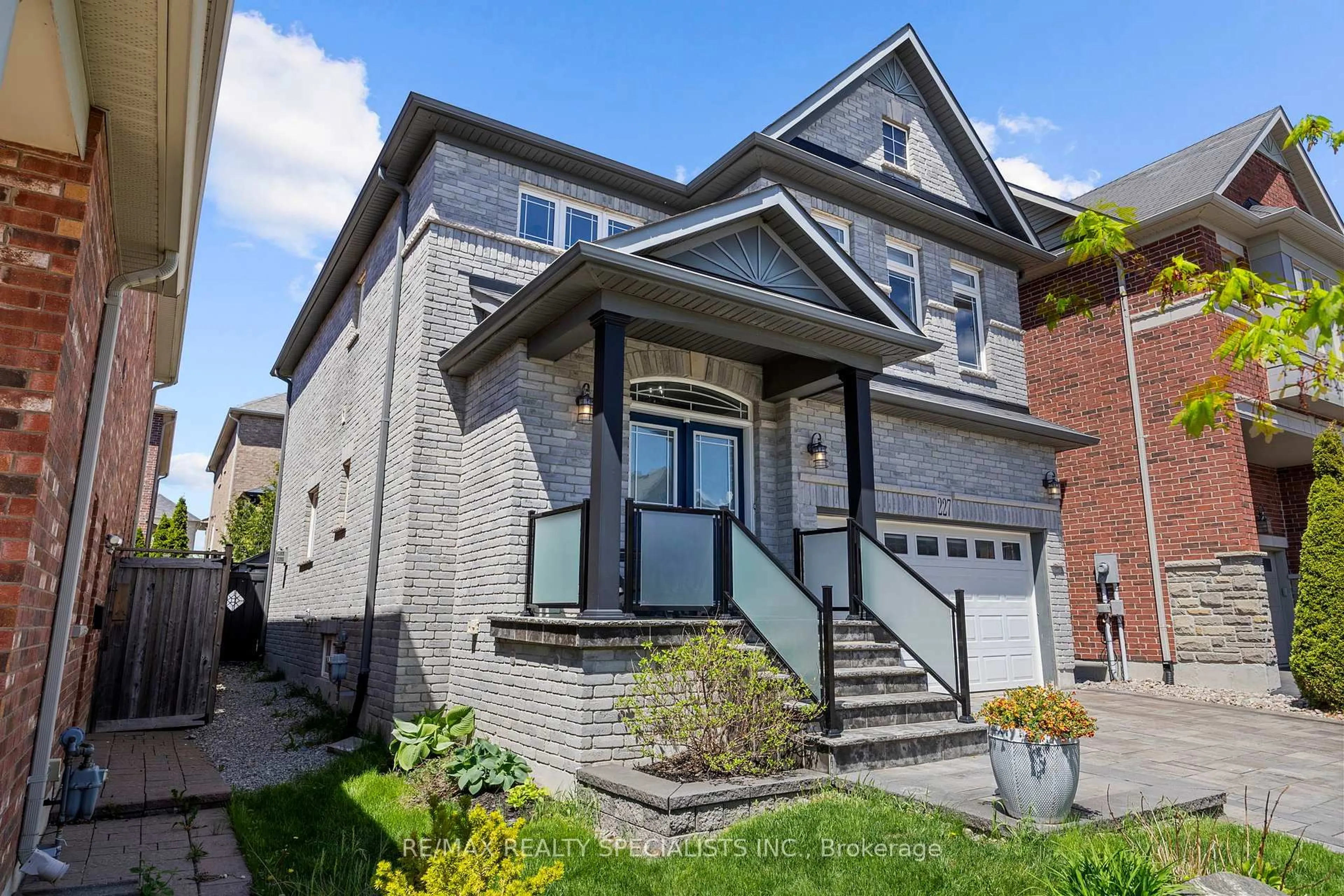 Home with brick exterior material, street for 227 Aspenwood Dr, Newmarket Ontario L3K 3K7