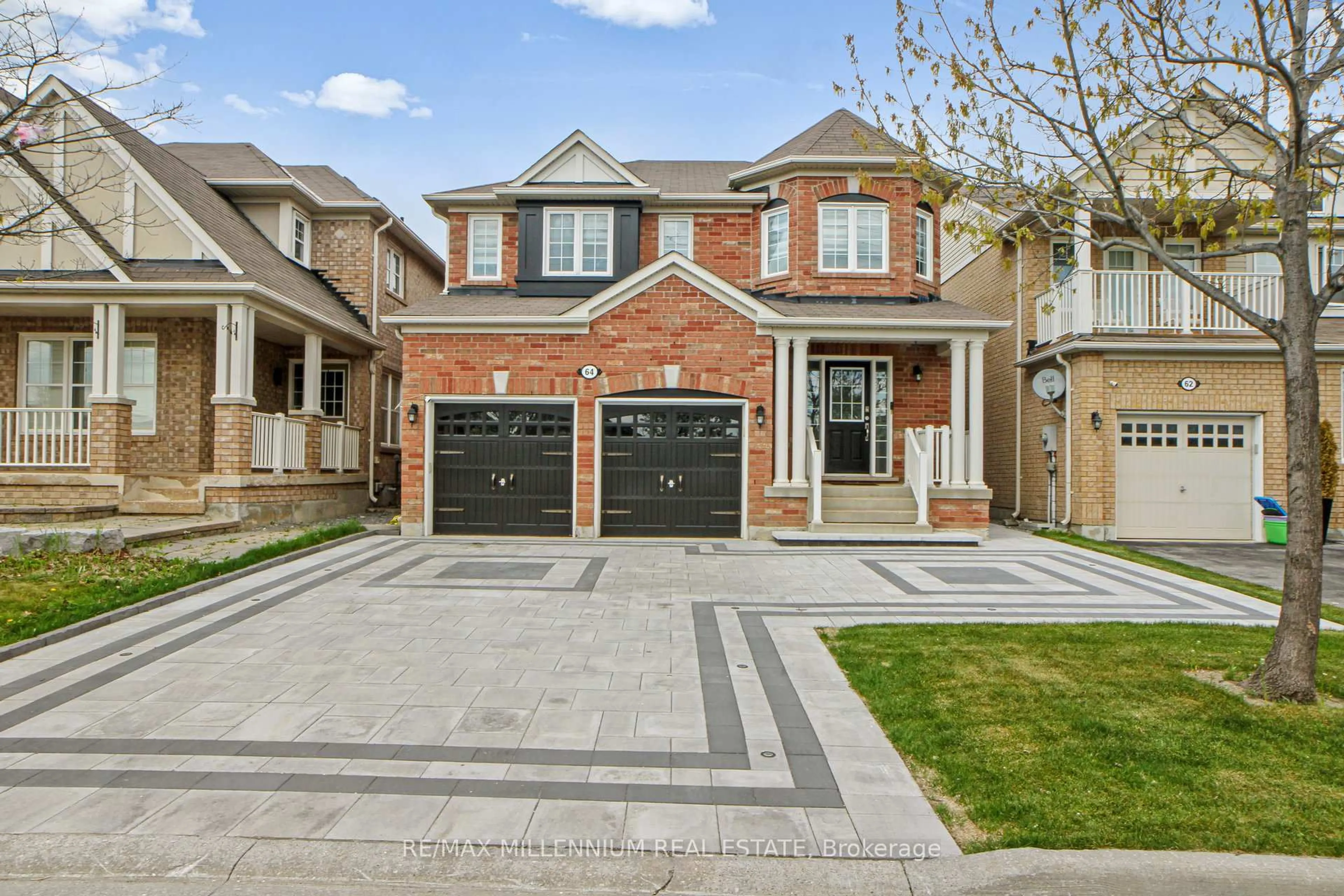 Home with brick exterior material, street for 64 Williamson Family Hllw, Newmarket Ontario L3X 3K2