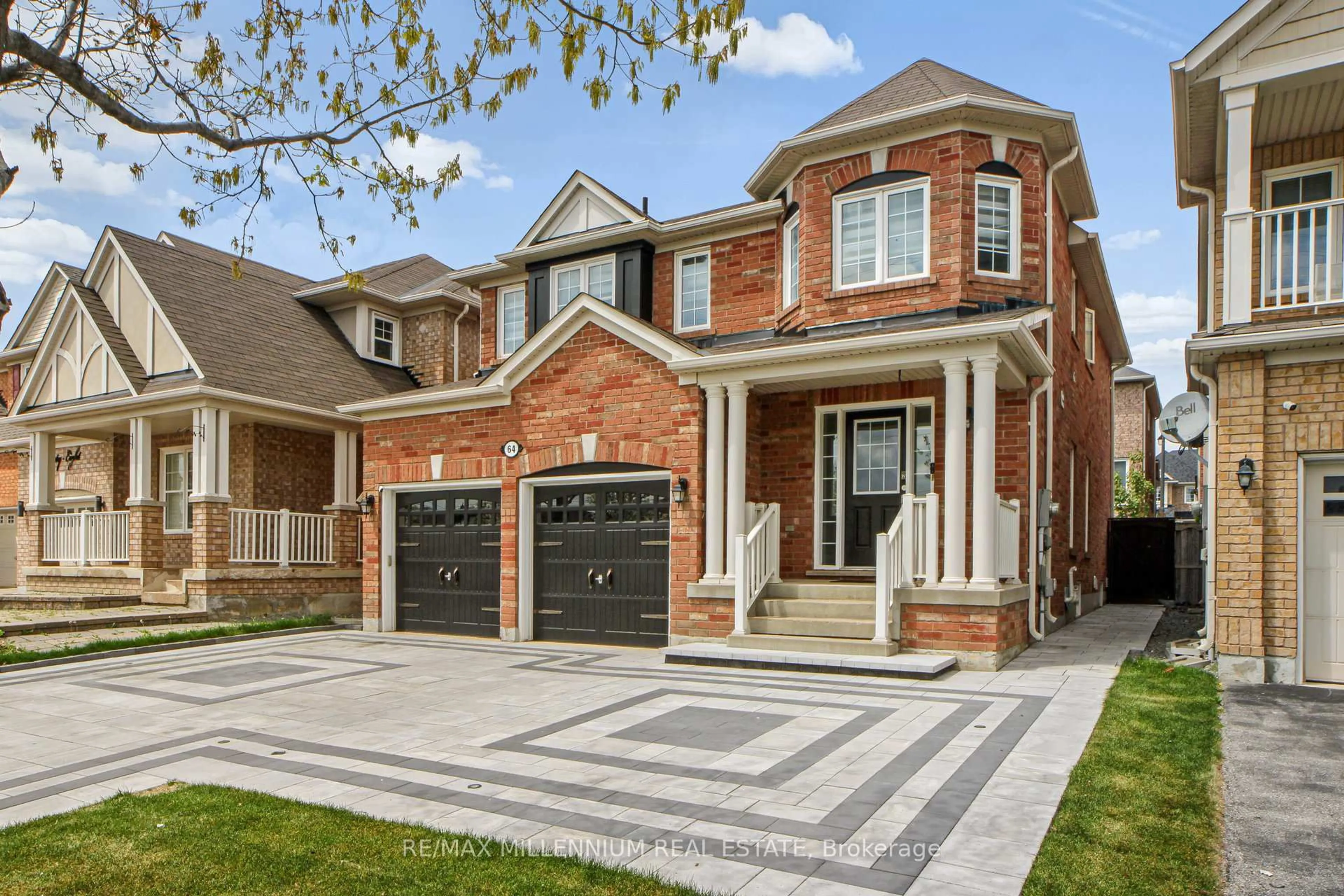 Home with brick exterior material, street for 64 Williamson Family Hllw, Newmarket Ontario L3X 3K2