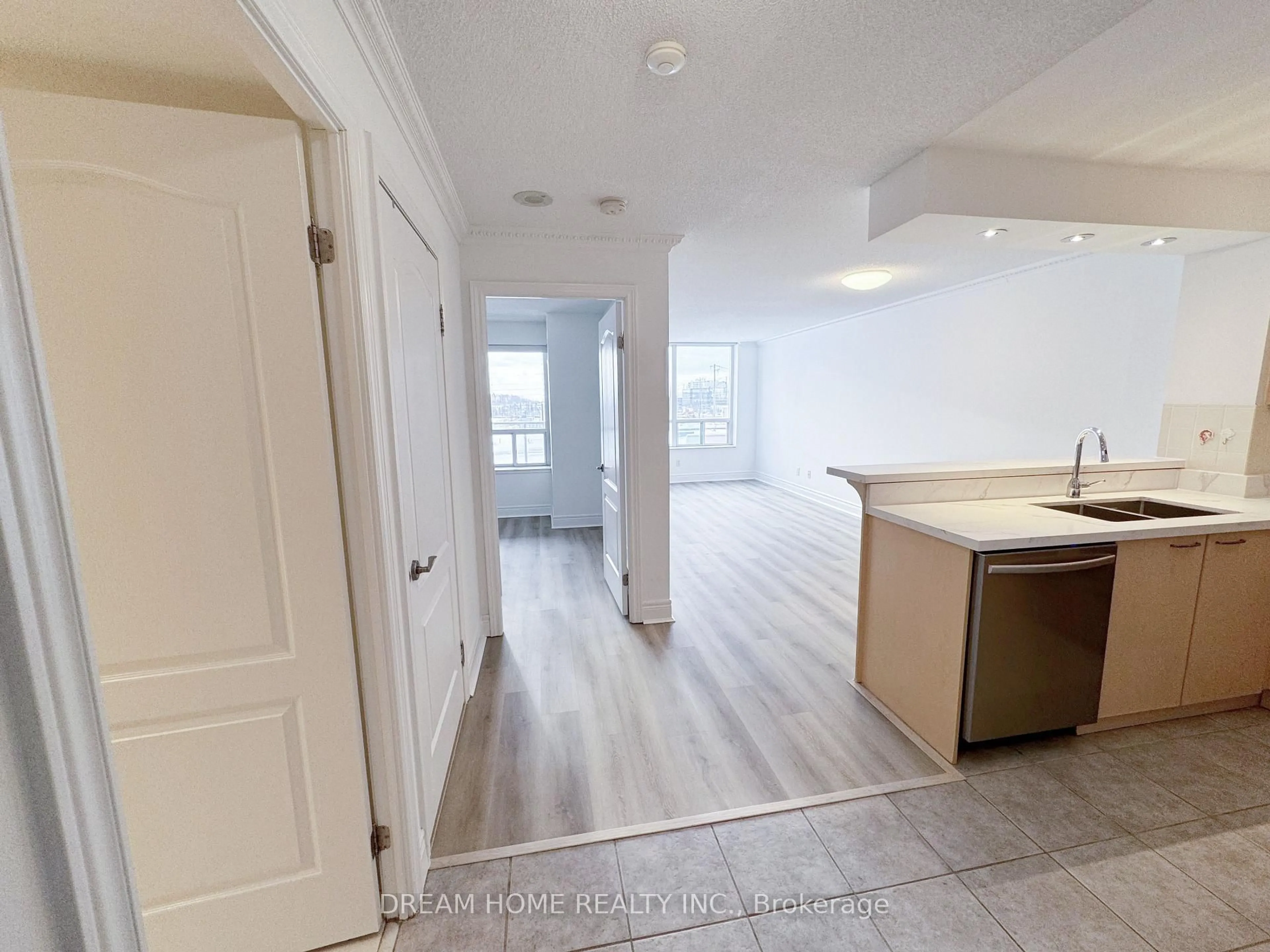 A pic of a room for 48 Suncrest Blvd #507, Markham Ontario L3T 7Y5