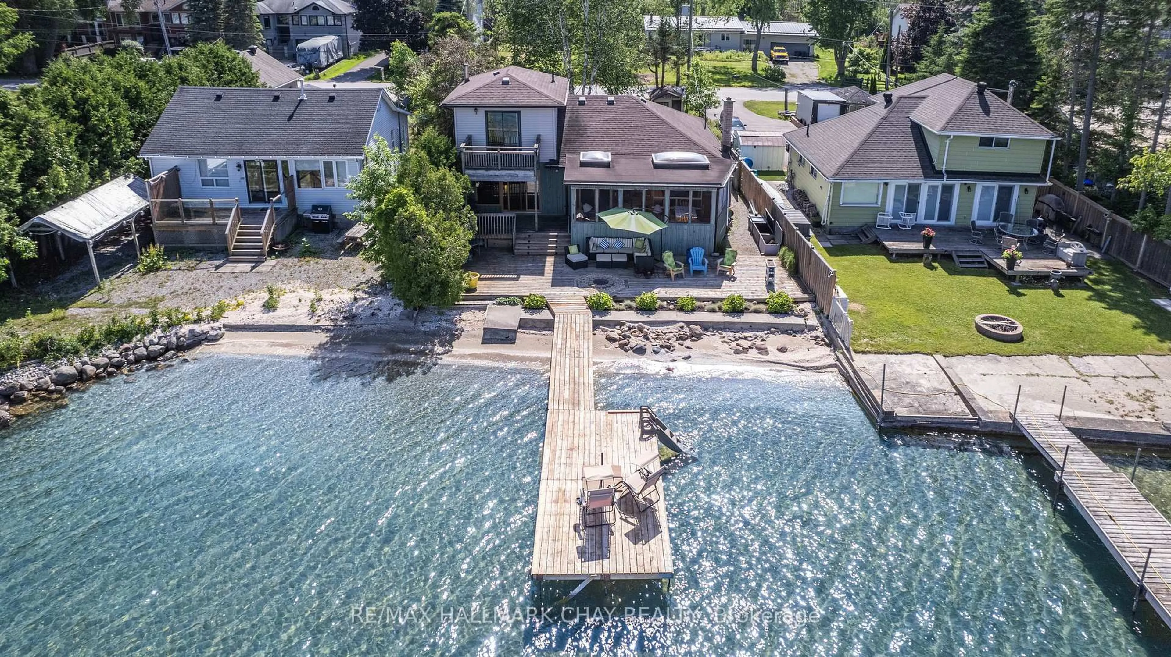 A pic from outside/outdoor area/front of a property/back of a property/a pic from drone, water/lake/river/ocean view for 2617 Leonard St, Innisfil Ontario L9S 3V3