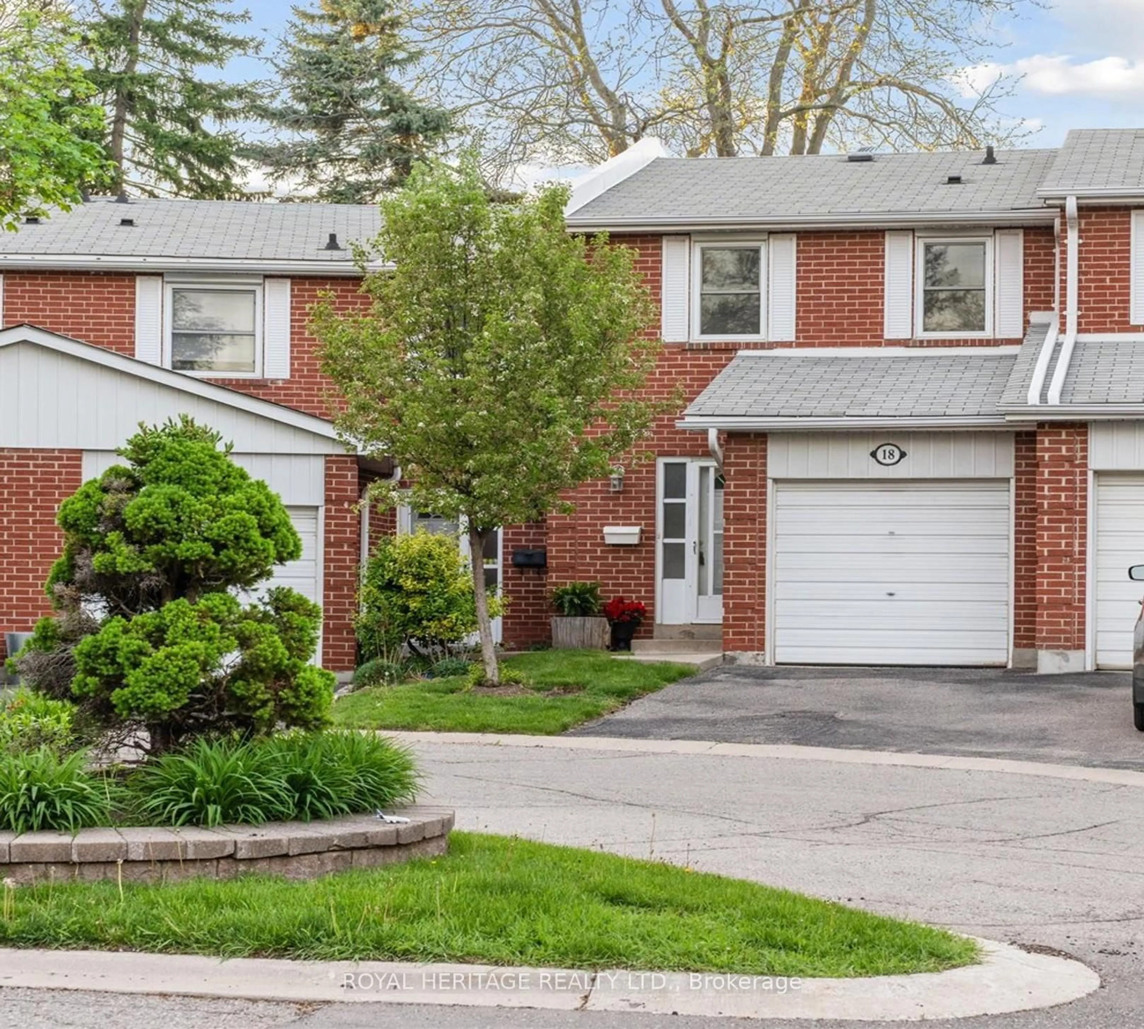 Home with brick exterior material, street for 18 Reith Way, Markham Ontario L3T 5C7