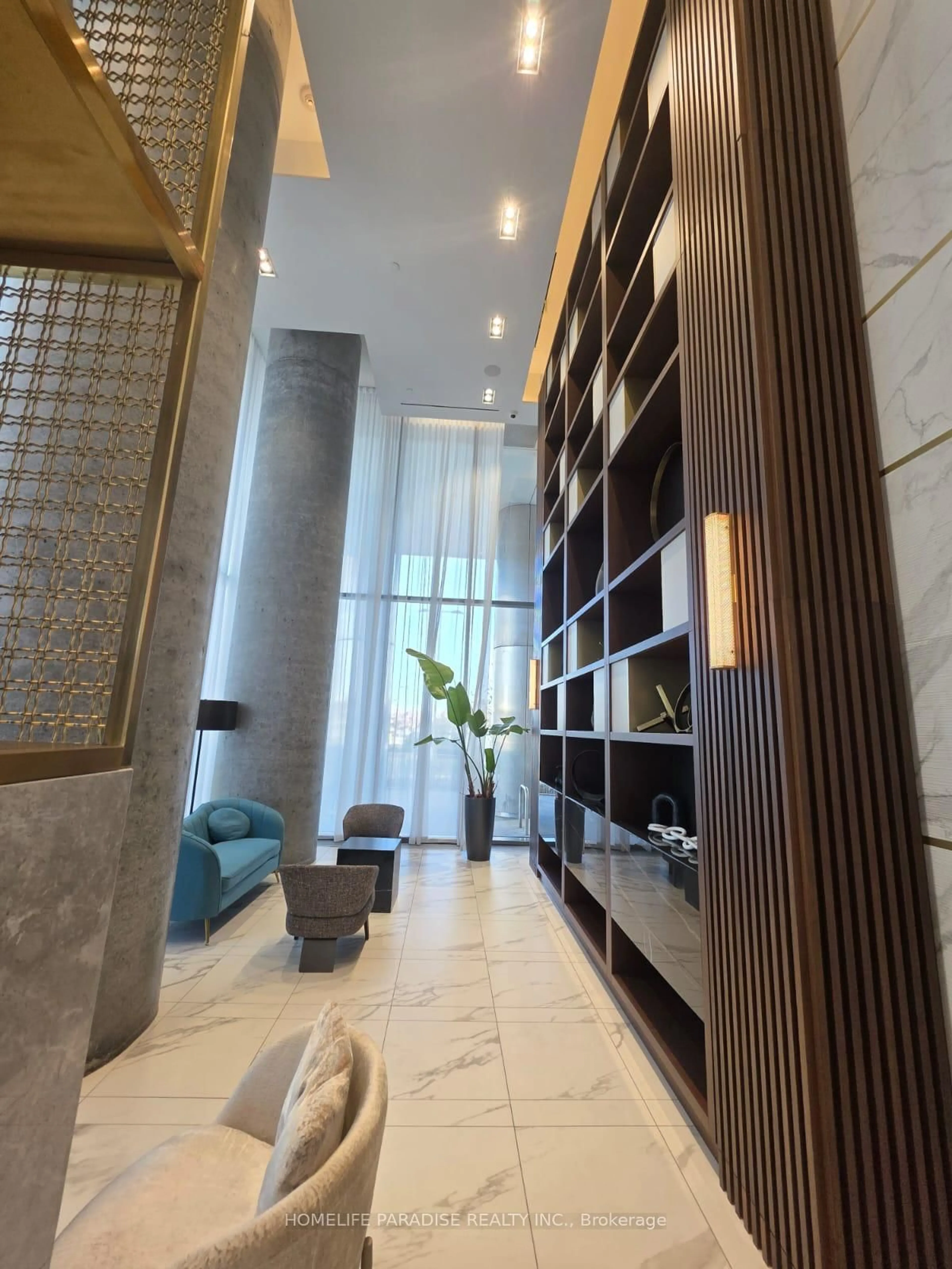 Lobby for 950 Portage Pkwy #812, Vaughan Ontario L4K 0J7