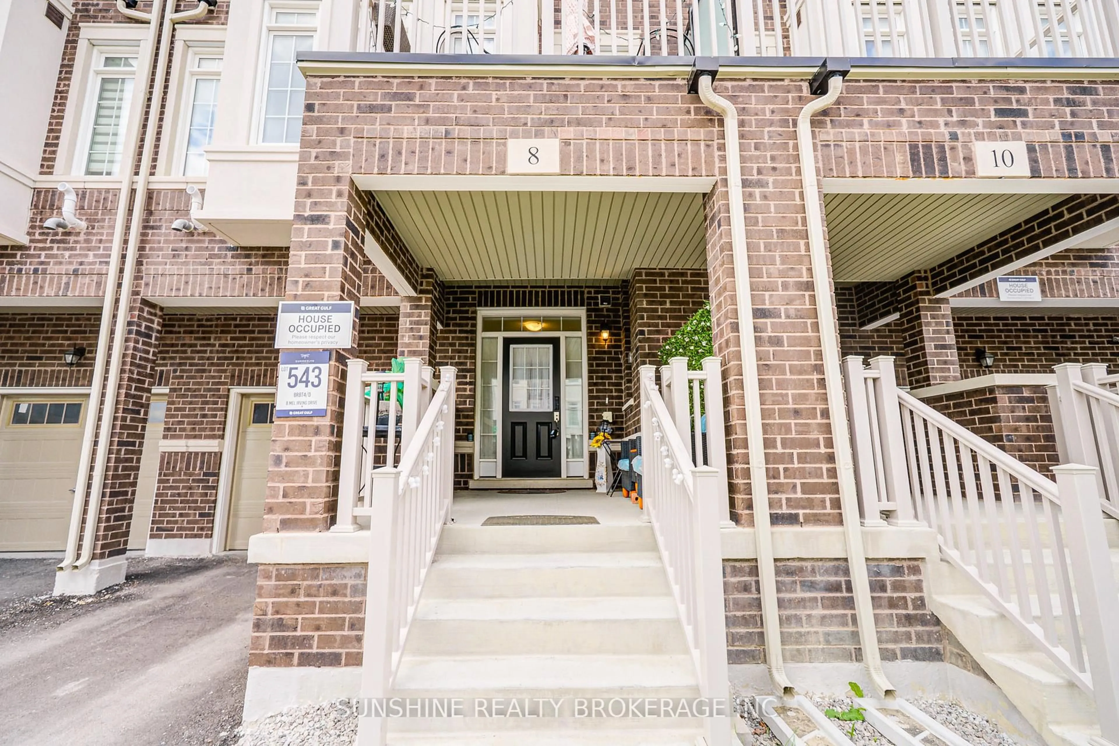 Indoor entryway for 8 Mel Irving Dr, Bradford West Gwillimbury Ontario L3Z 4P1