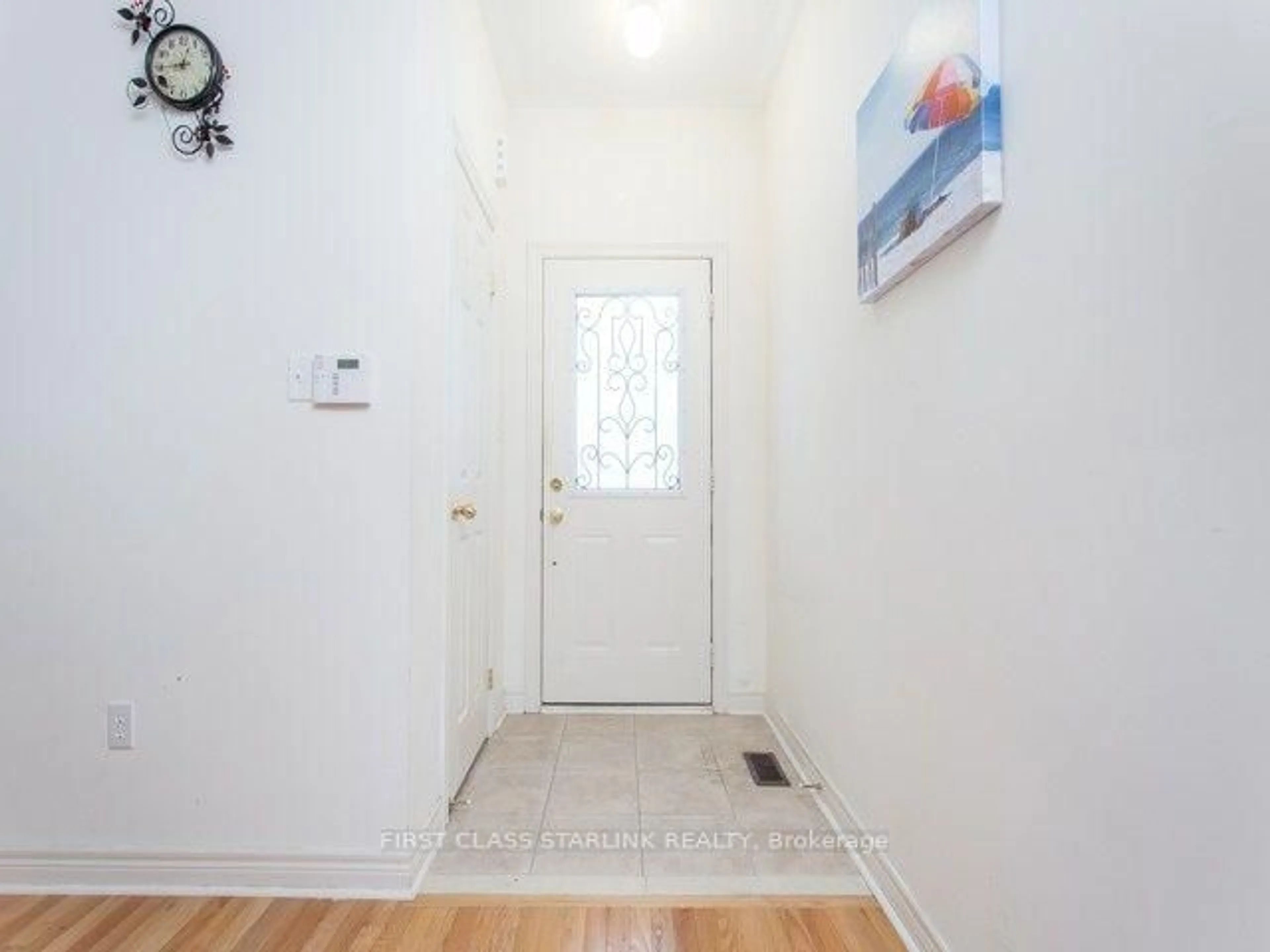 Indoor entryway for 63 Aikenhead Ave, Richmond Hill Ontario L4S 0C4