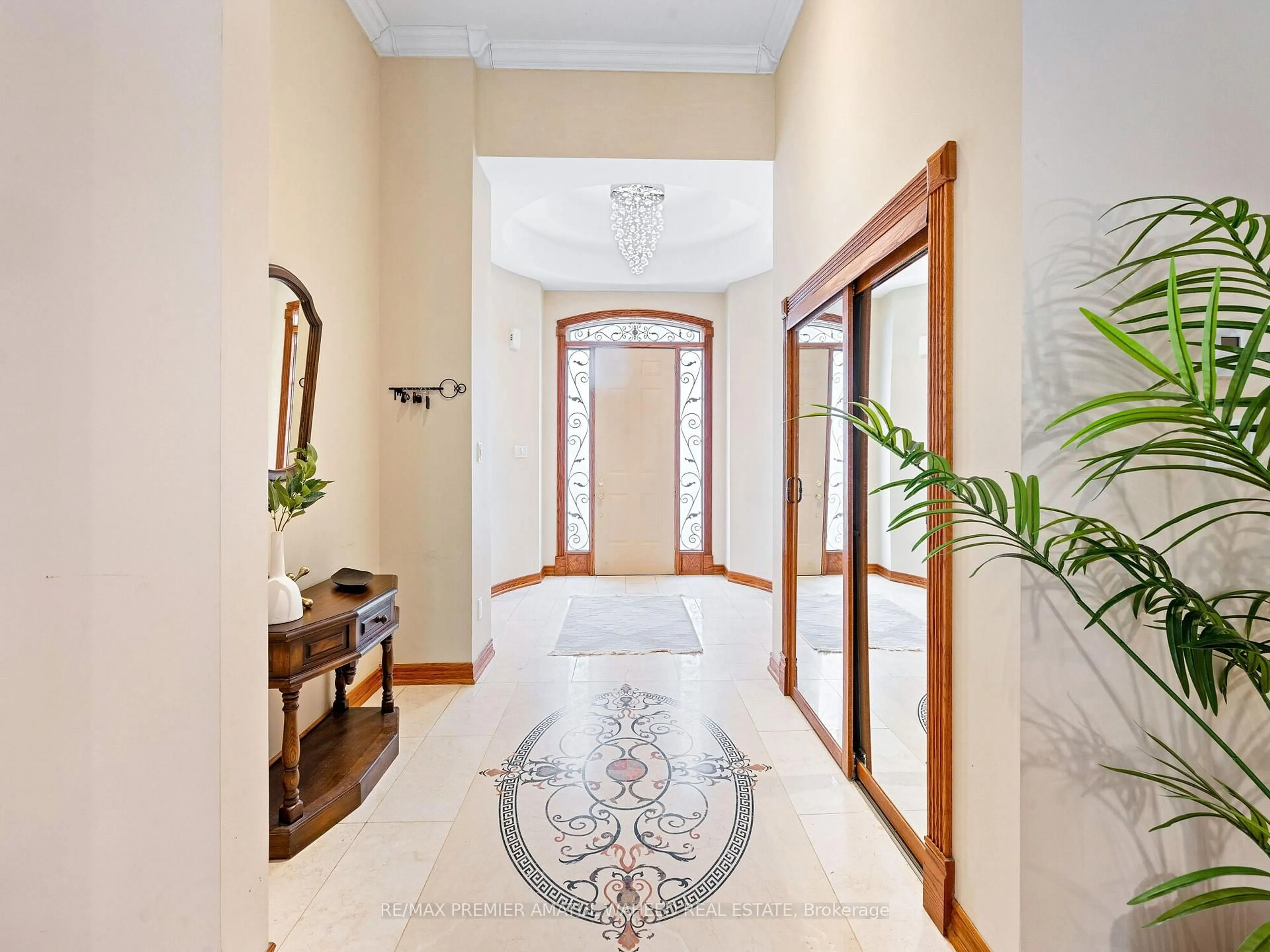 Indoor foyer for 96 Wardlaw Pl, Vaughan Ontario L4H 0Z8