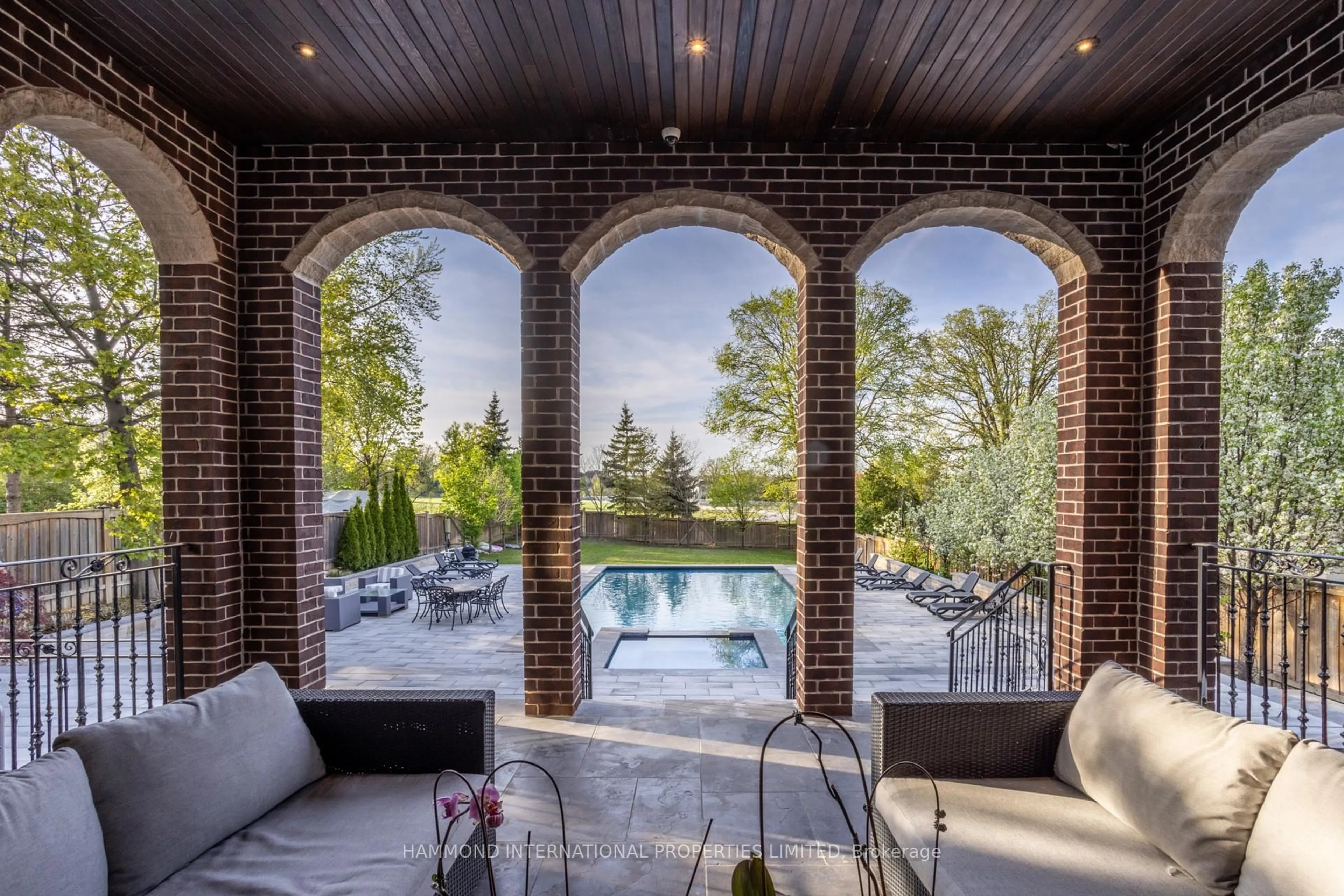 Patio, water/lake/river/ocean view for 84 Garden Ave, Richmond Hill Ontario L4C 6M1