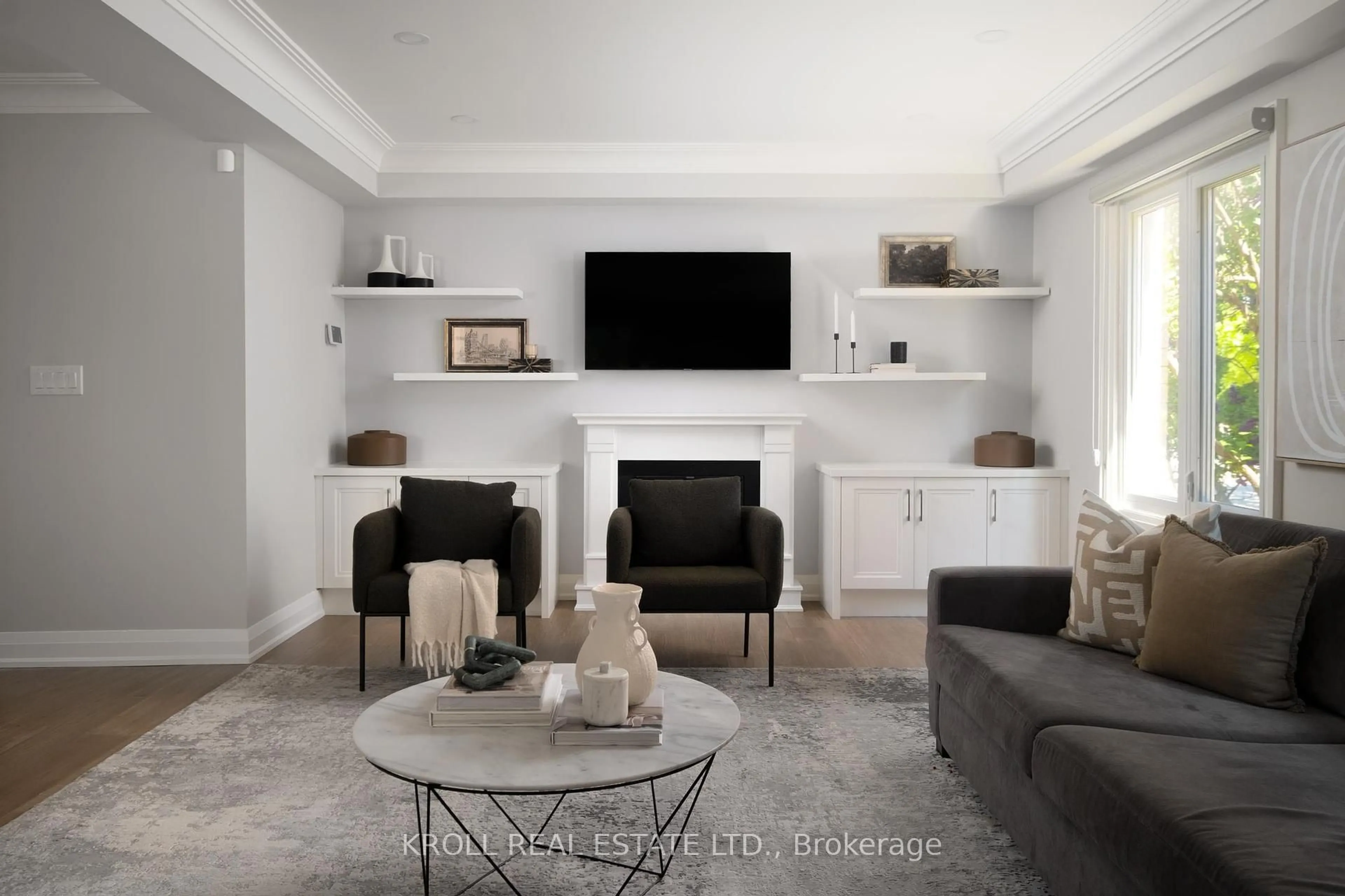 Living room with furniture, unknown for 167 Rosedale Heights Dr, Vaughan Ontario L4J 4W1