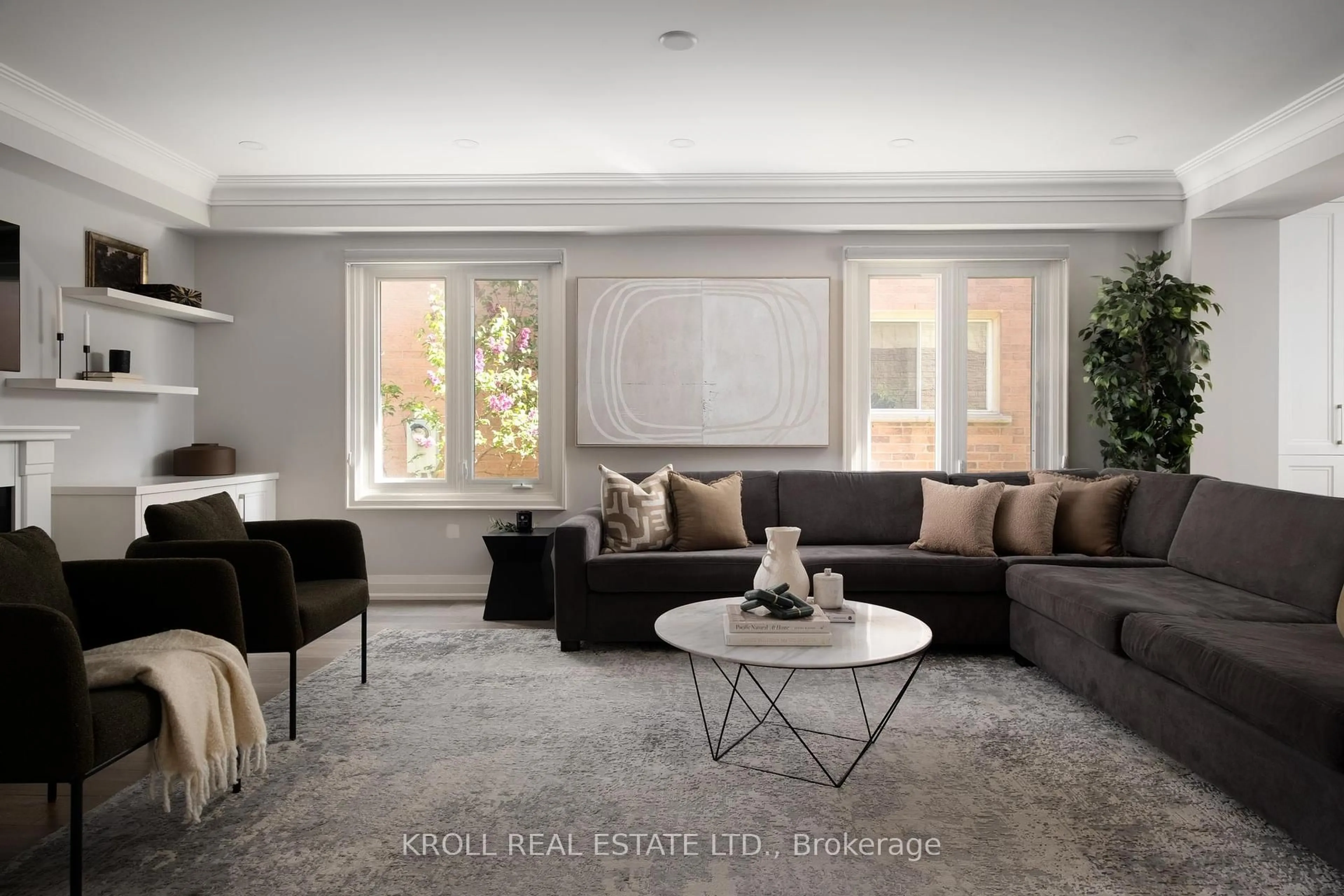 Living room with furniture, unknown for 167 Rosedale Heights Dr, Vaughan Ontario L4J 4W1