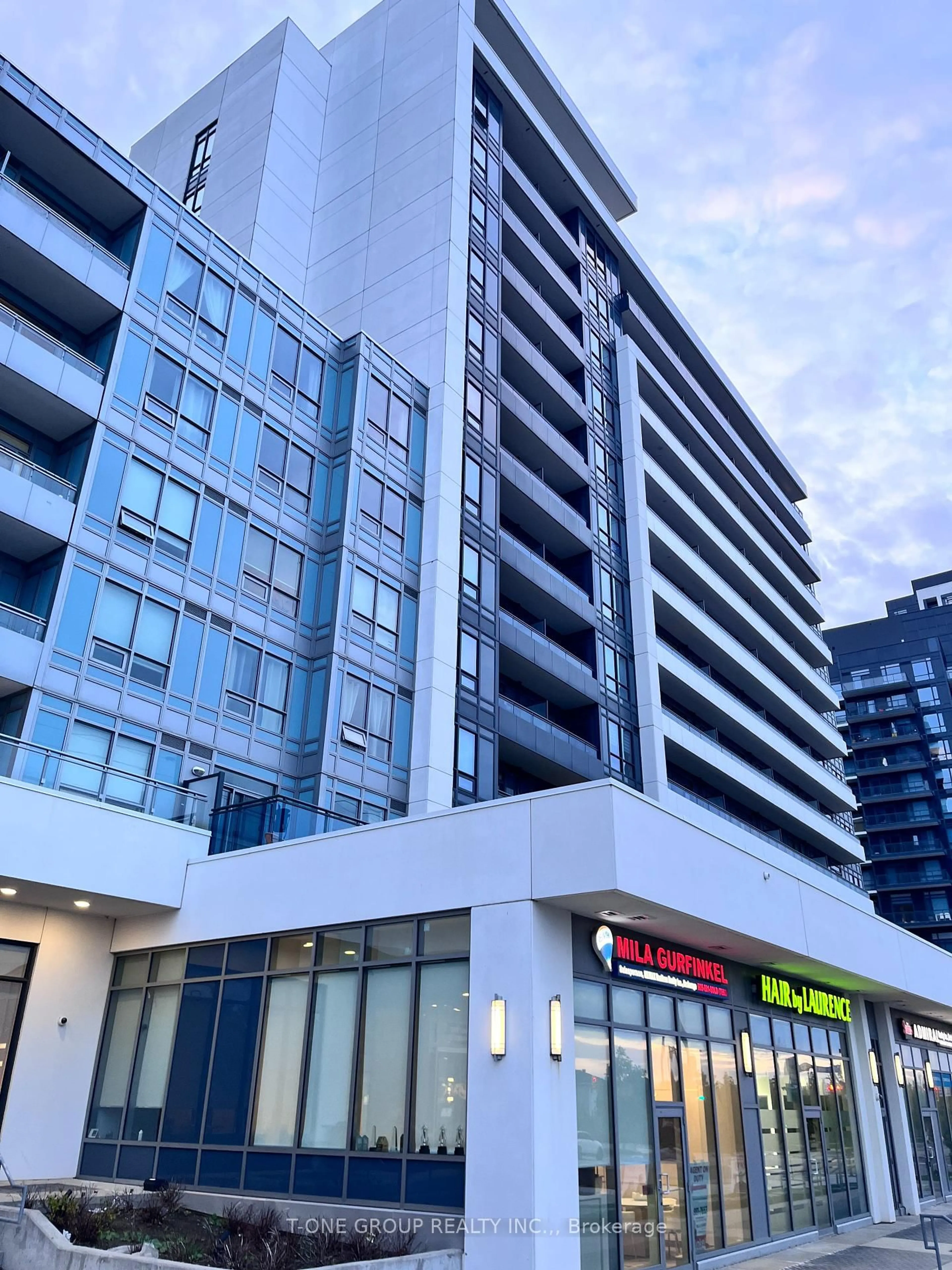 Unknown for 7890 Bathurst St #212, Vaughan Ontario L4J 0G8