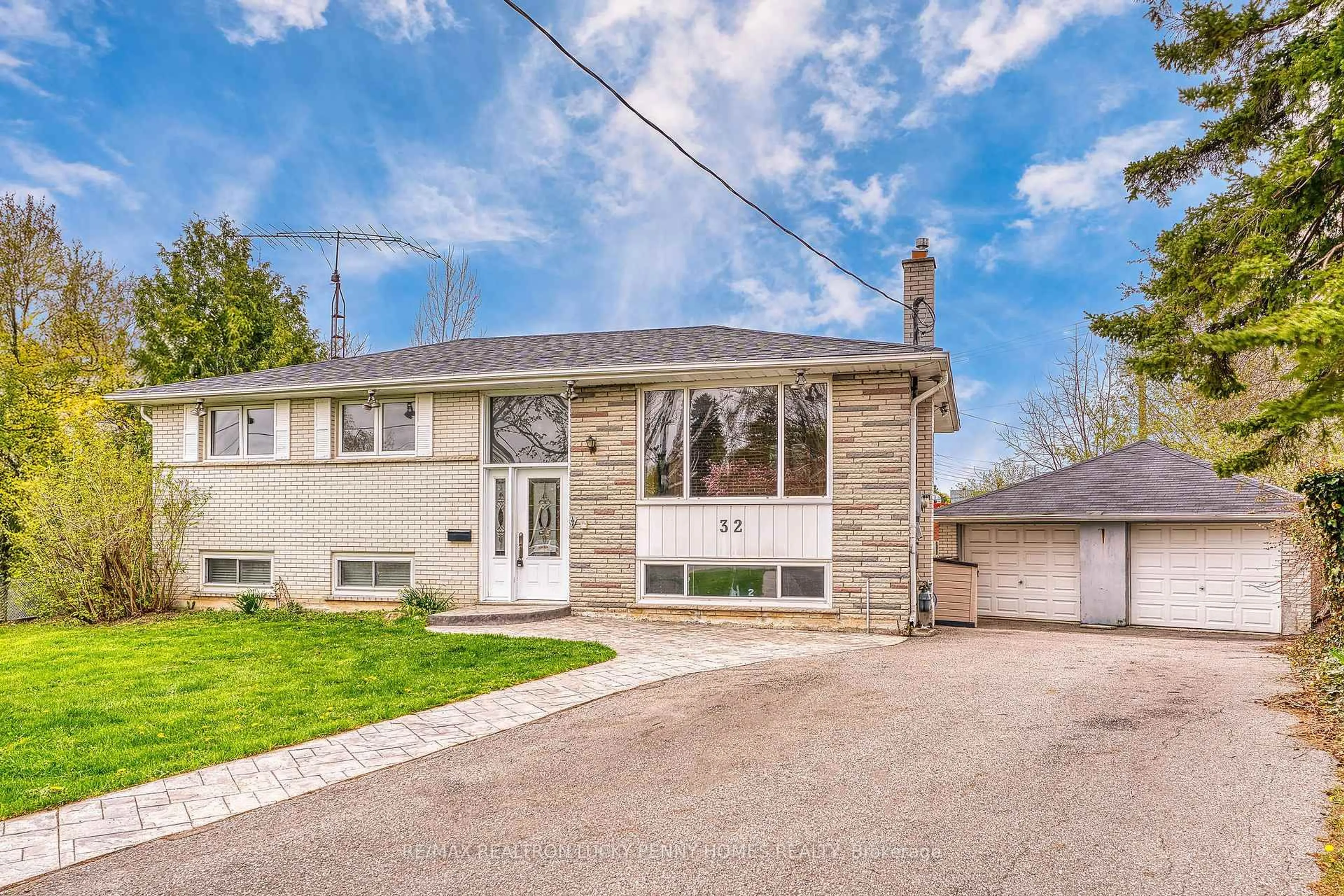 Unknown for 32 King Richard Crt, Markham Ontario L3P 1M1