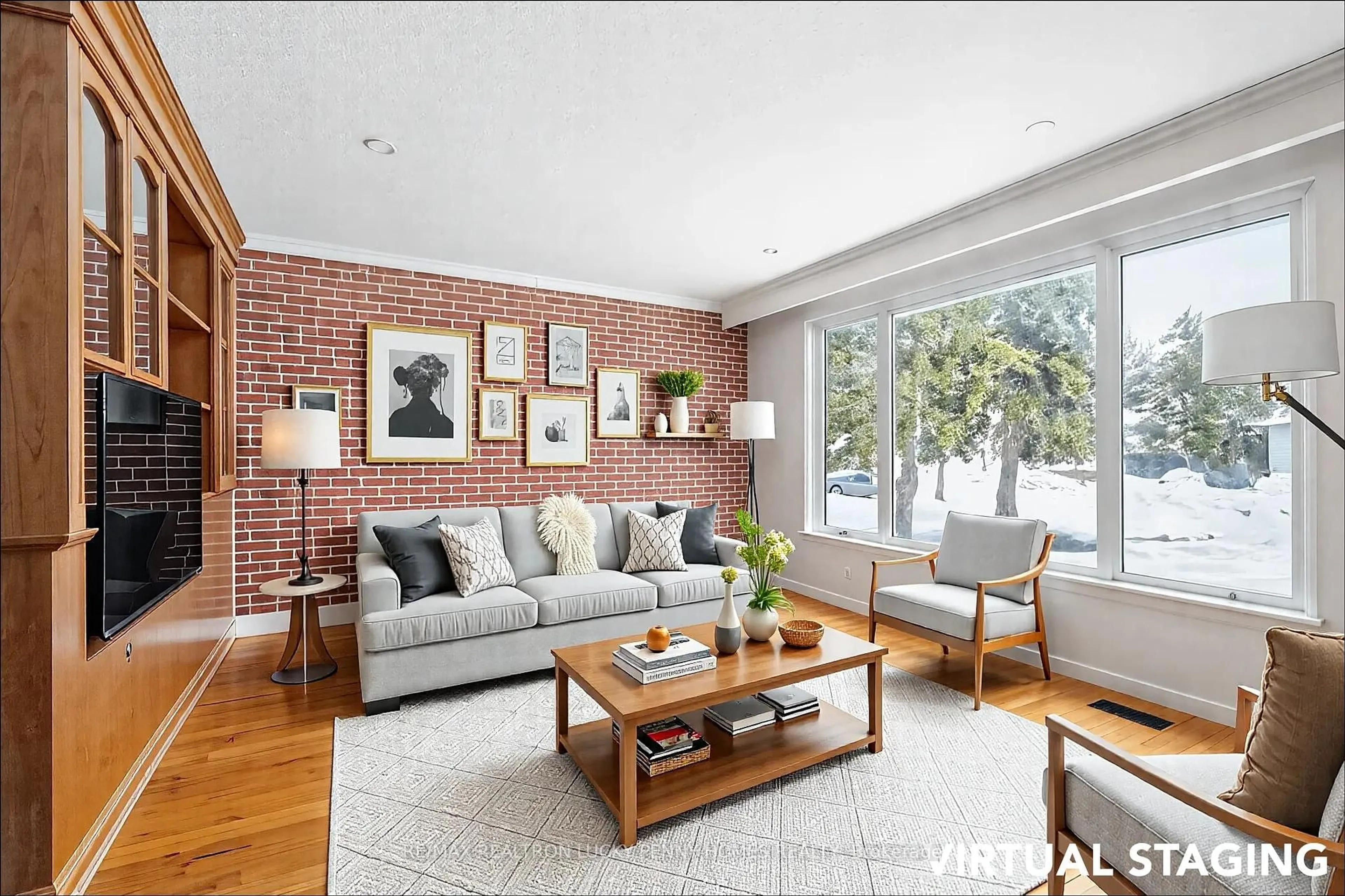 Living room with furniture, unknown for 32 King Richard Crt, Markham Ontario L3P 1M1