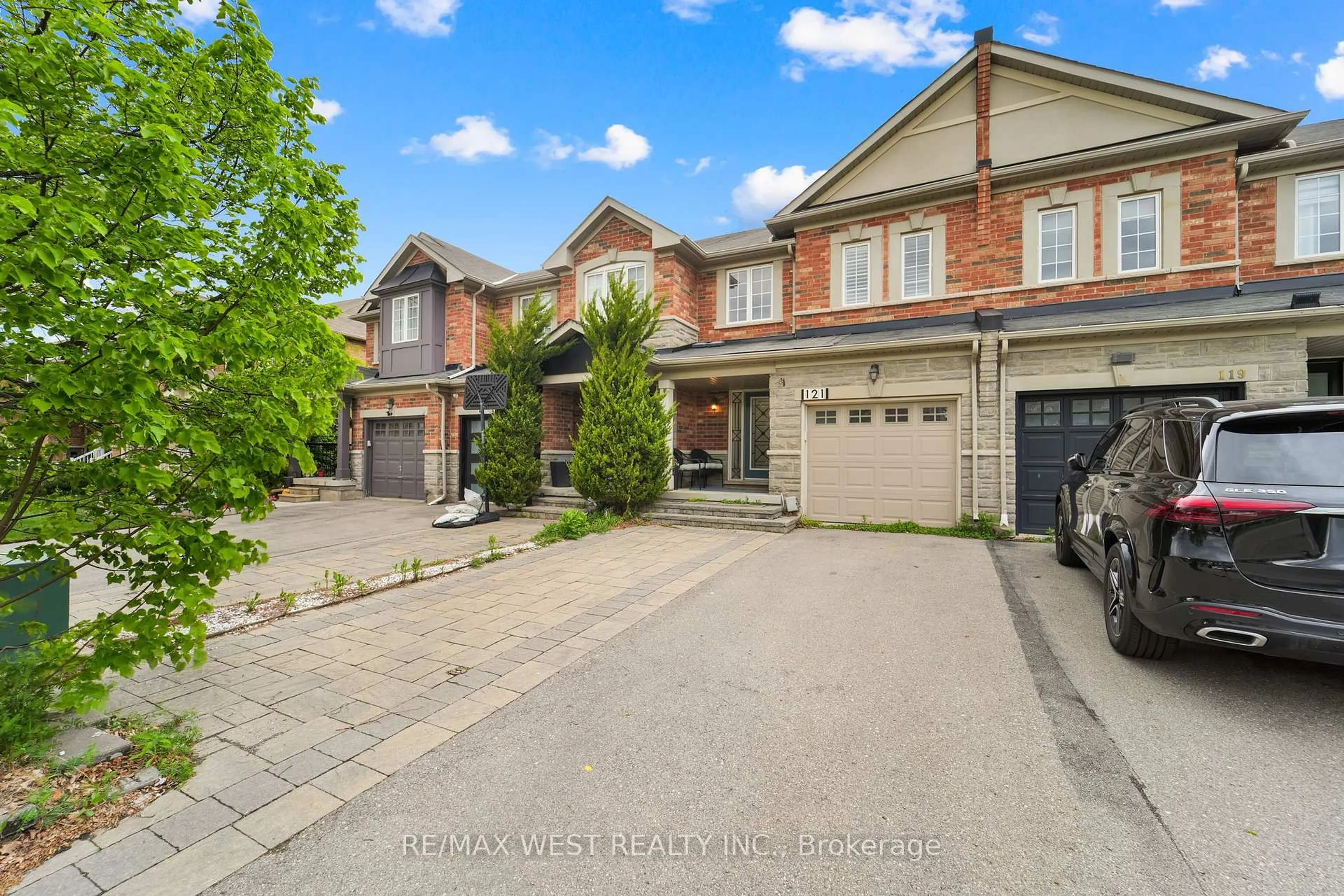 Home with brick exterior material, street for 121 Carrier Cres, Vaughan Ontario L6A 0T6