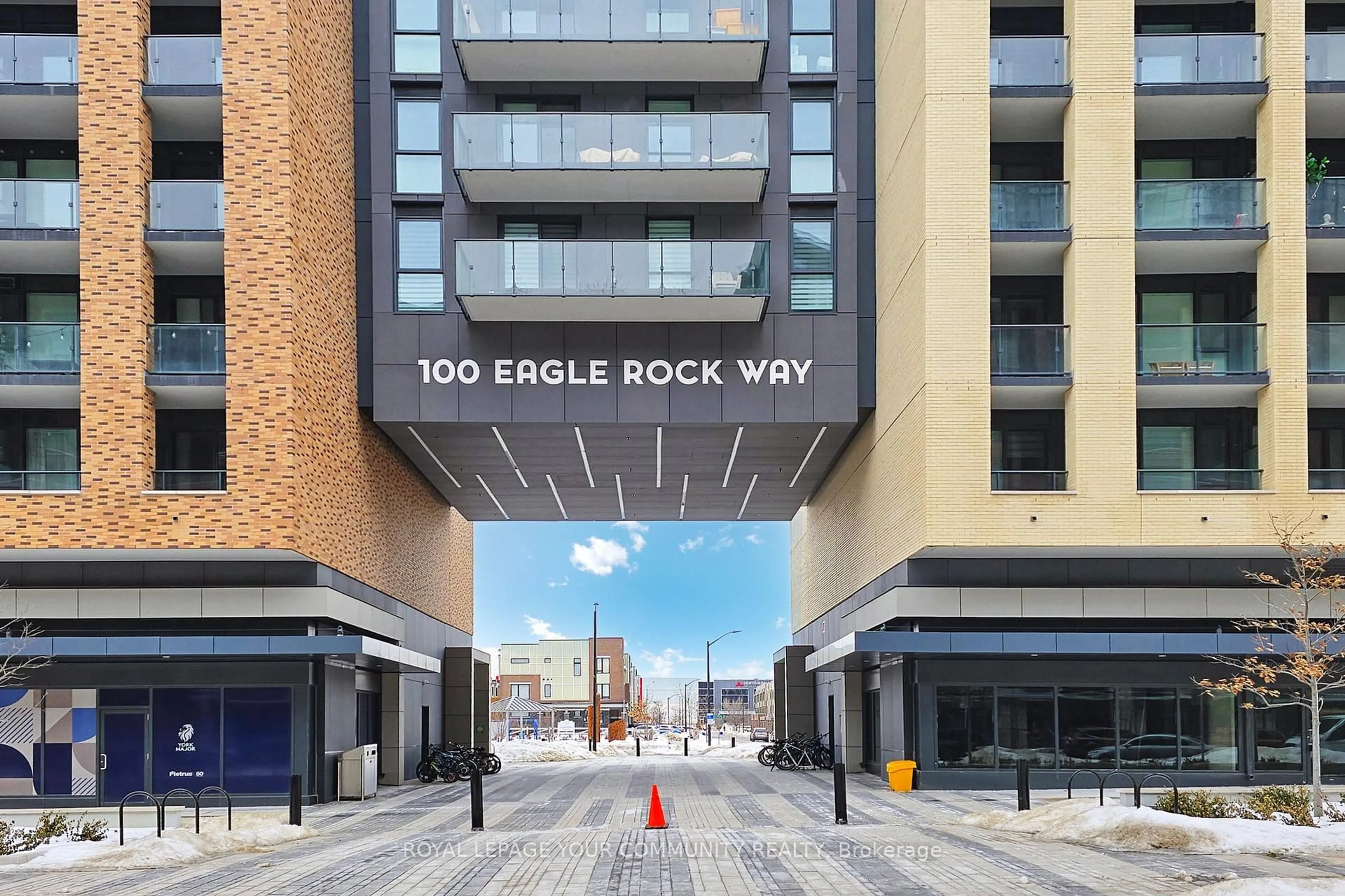 Unknown for 100 Eagle Rock Way #827, Vaughan Ontario L6A 5A7