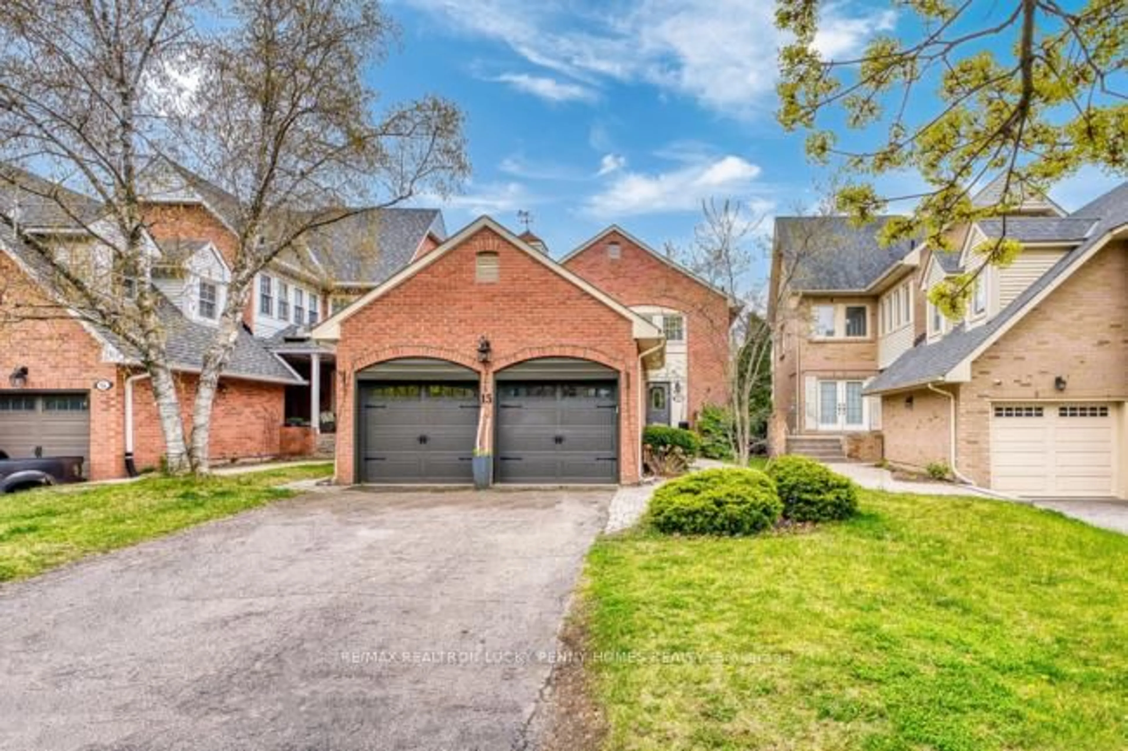 Home with brick exterior material, street for 15 Redwood Lane, Markham Ontario L3R 3Z1