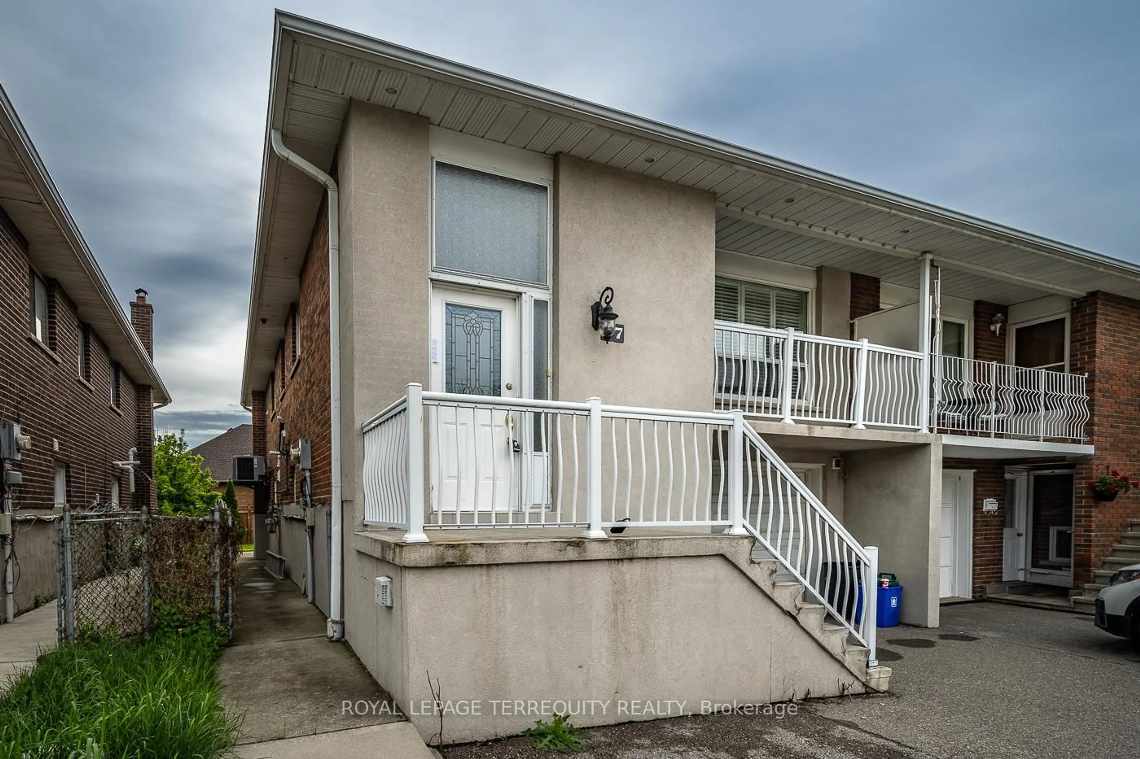 Unknown for 17 Agincourt Rd, Vaughan Ontario L4L 2Z7