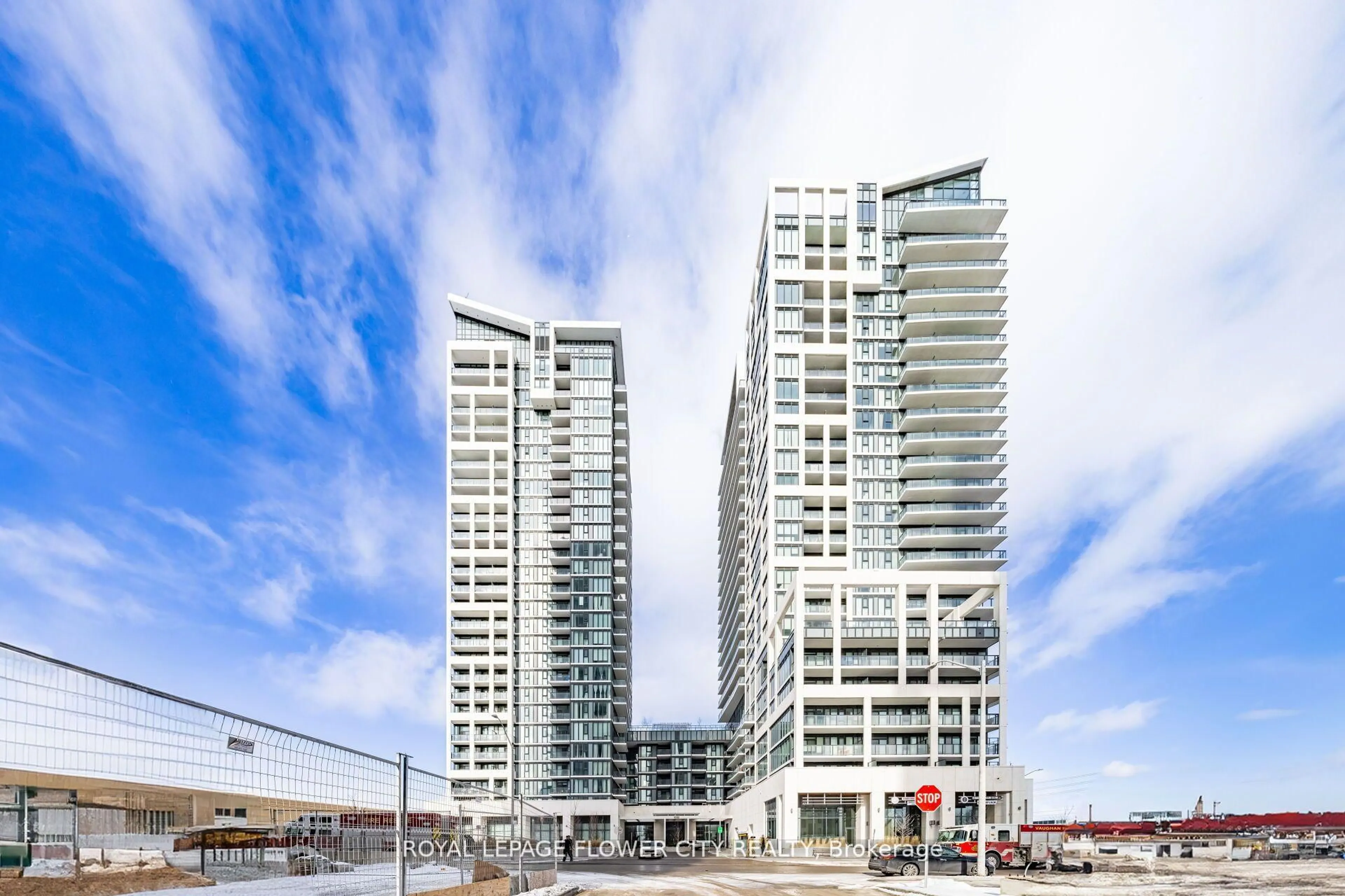 Unknown for 9000 Jane St #2414, Vaughan Ontario L4K 0M6