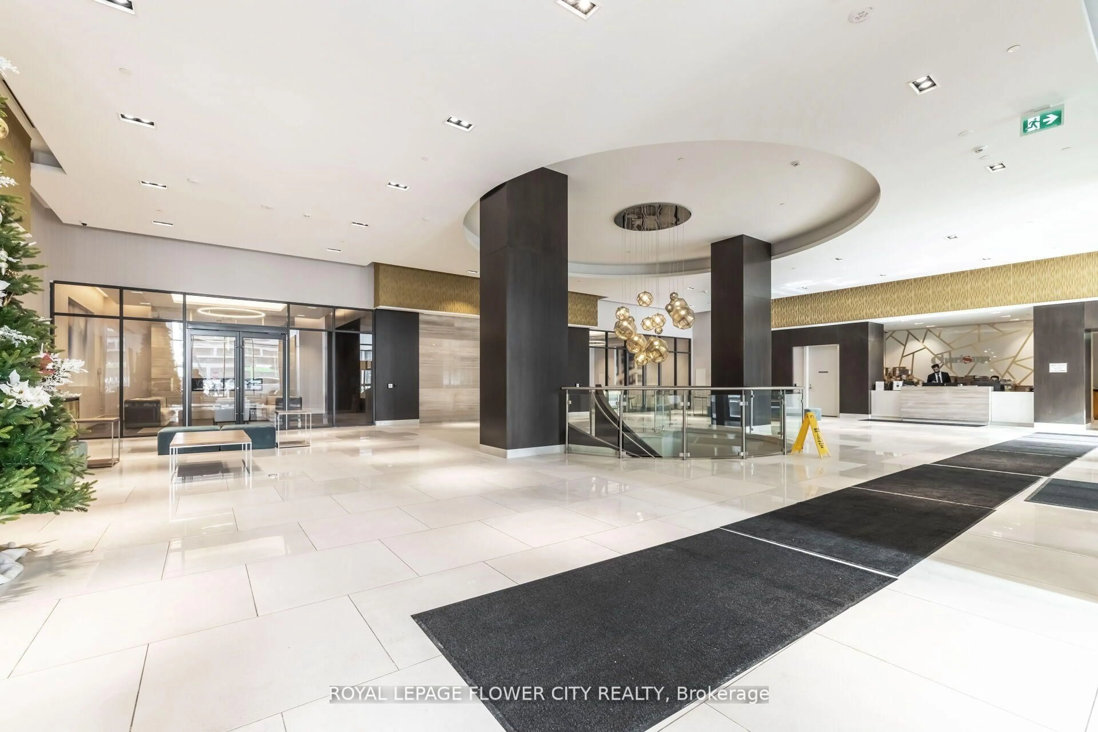 Lobby for 9000 Jane St #2414, Vaughan Ontario L4K 0M6