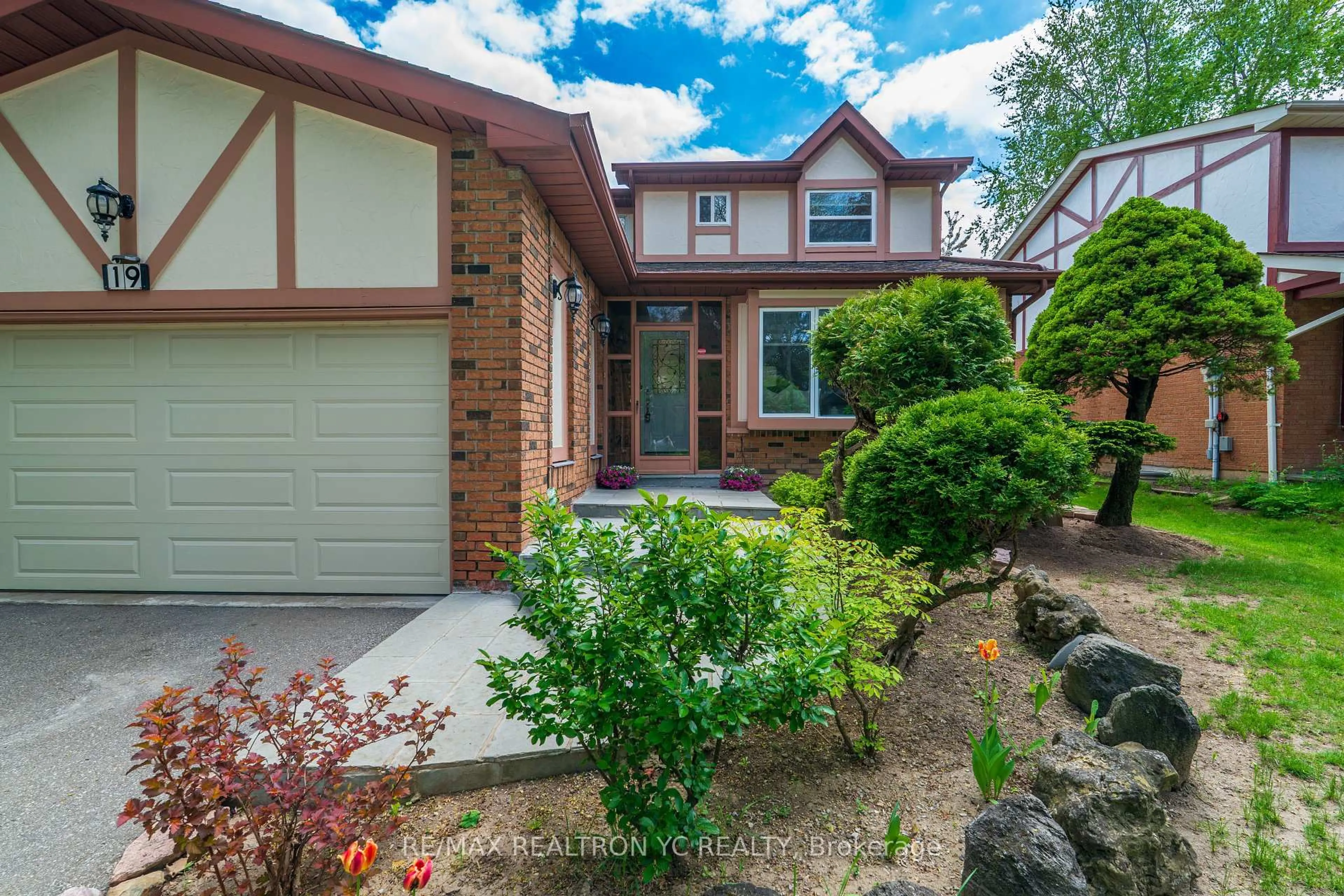 Home with brick exterior material, street for 19 Breckonwood Cres, Markham Ontario L3T 5G8