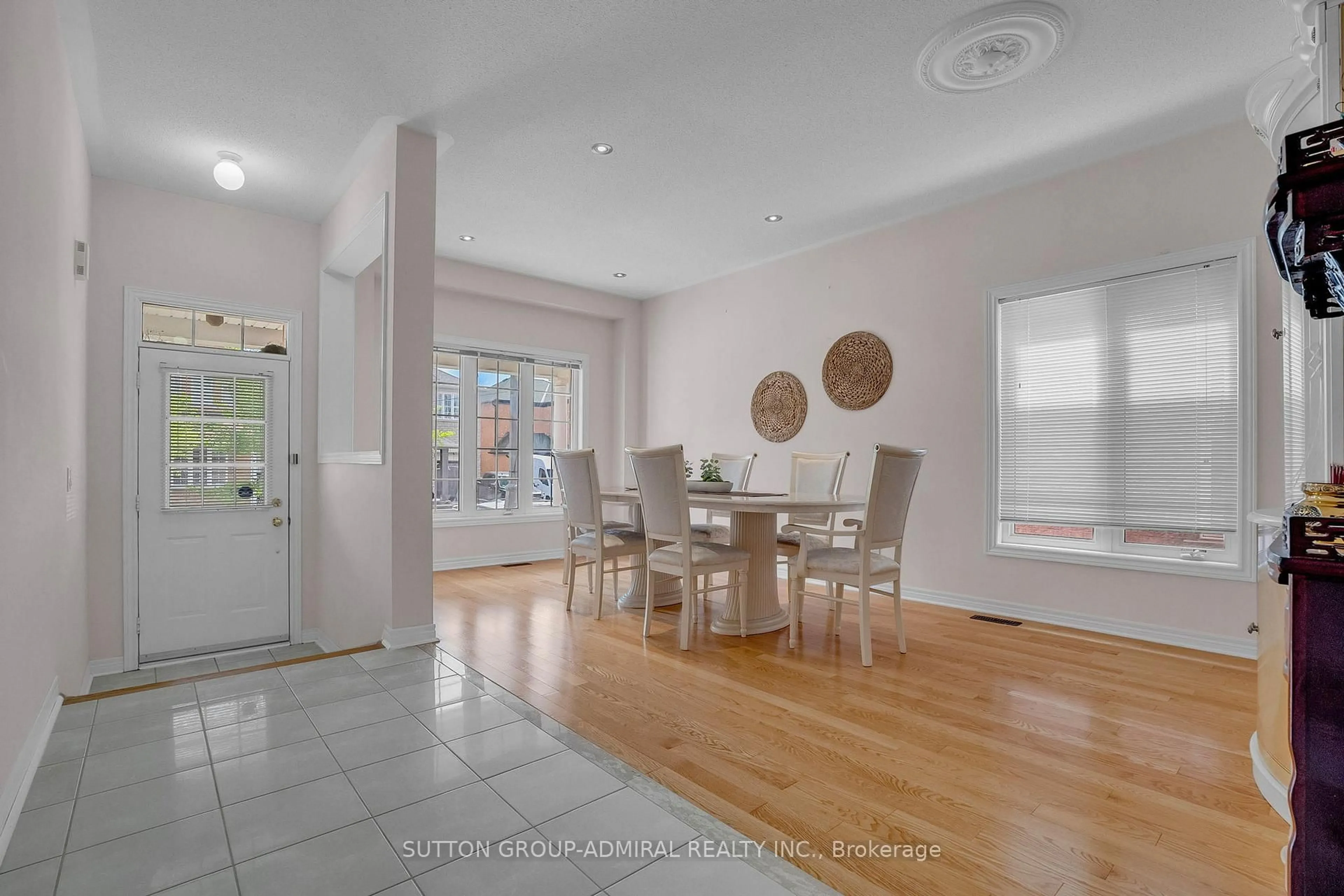 Dining room, unknown for 50 Saint Victor Dr, Vaughan Ontario L4H 3E3