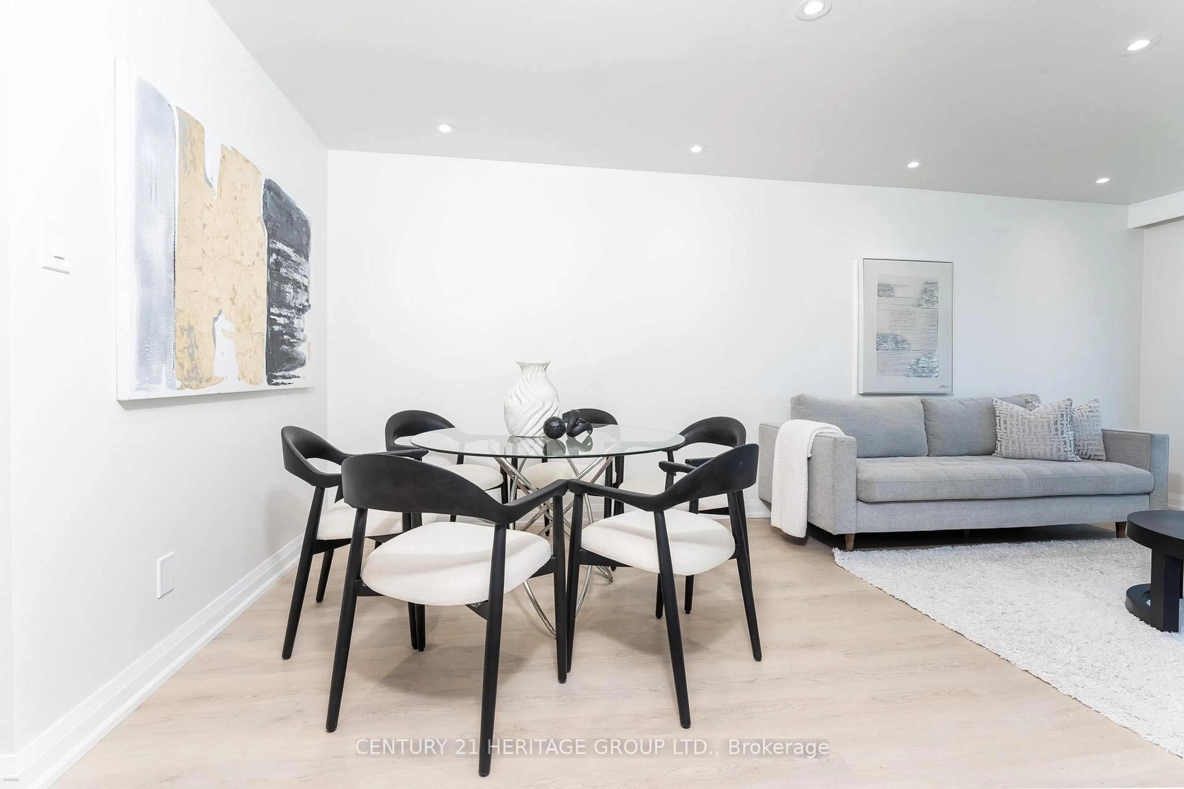 Unknown for 113 Crone Crt, Newmarket Ontario L3Y 4P1