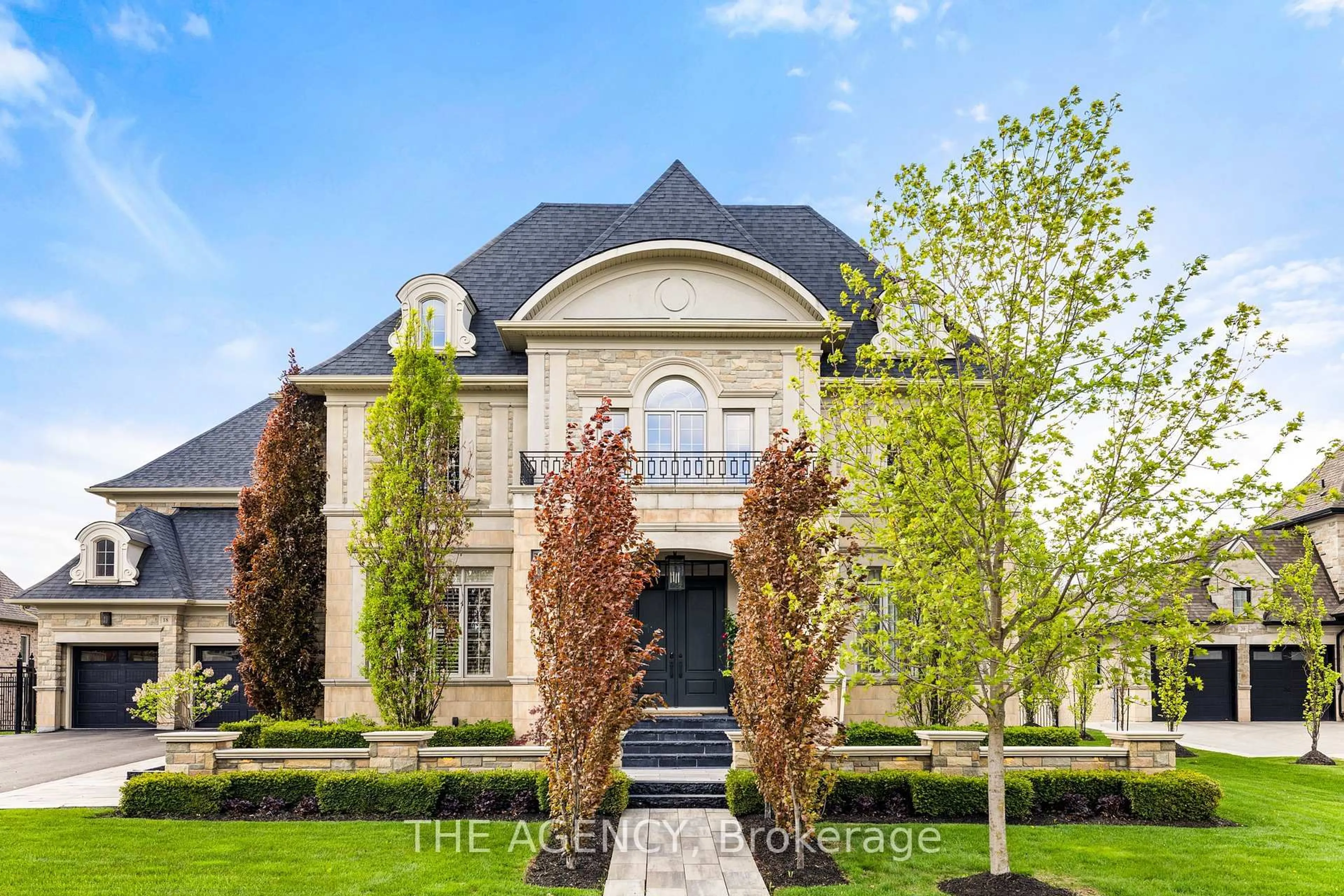 Home with brick exterior material, street for 18 Westbrooke Blvd, King Ontario L0G 1N0