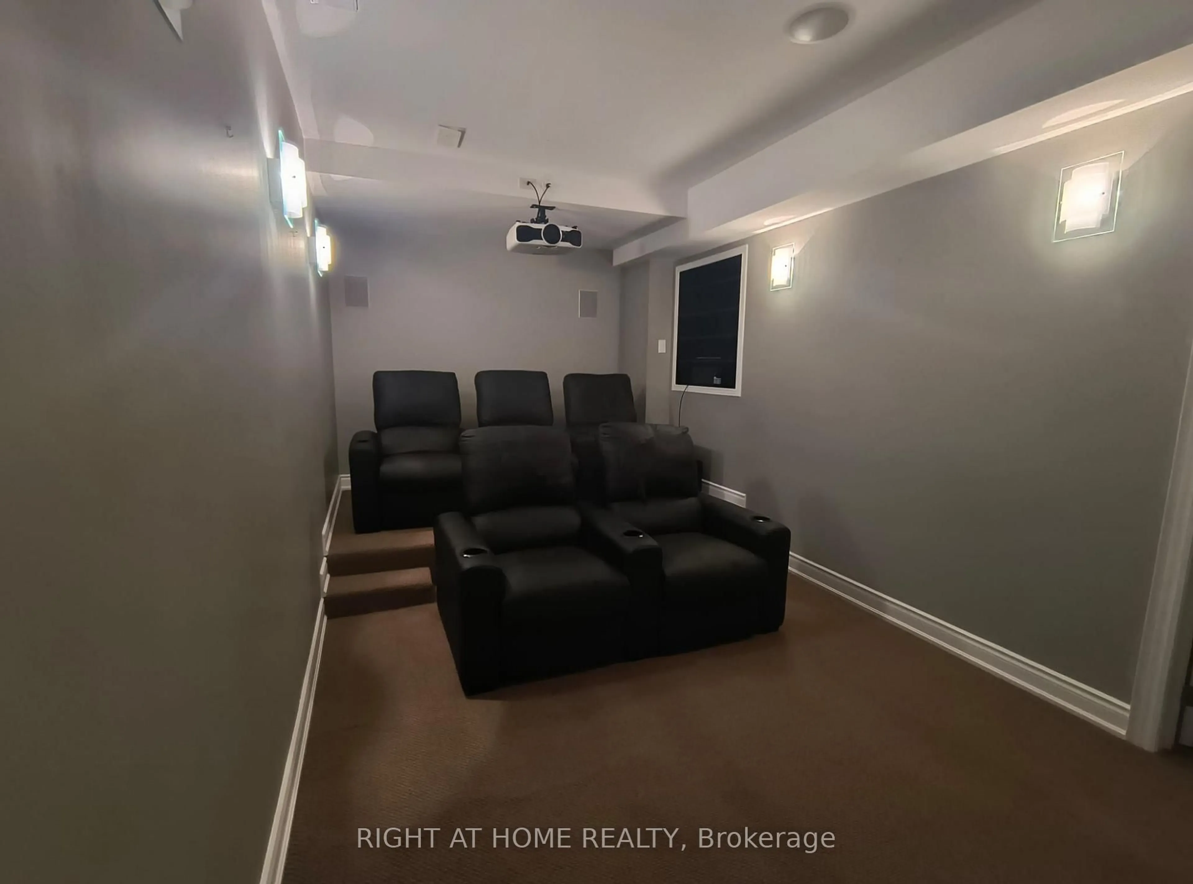 Home theater for 462 Worthington Ave, Richmond Hill Ontario L4E 4R6