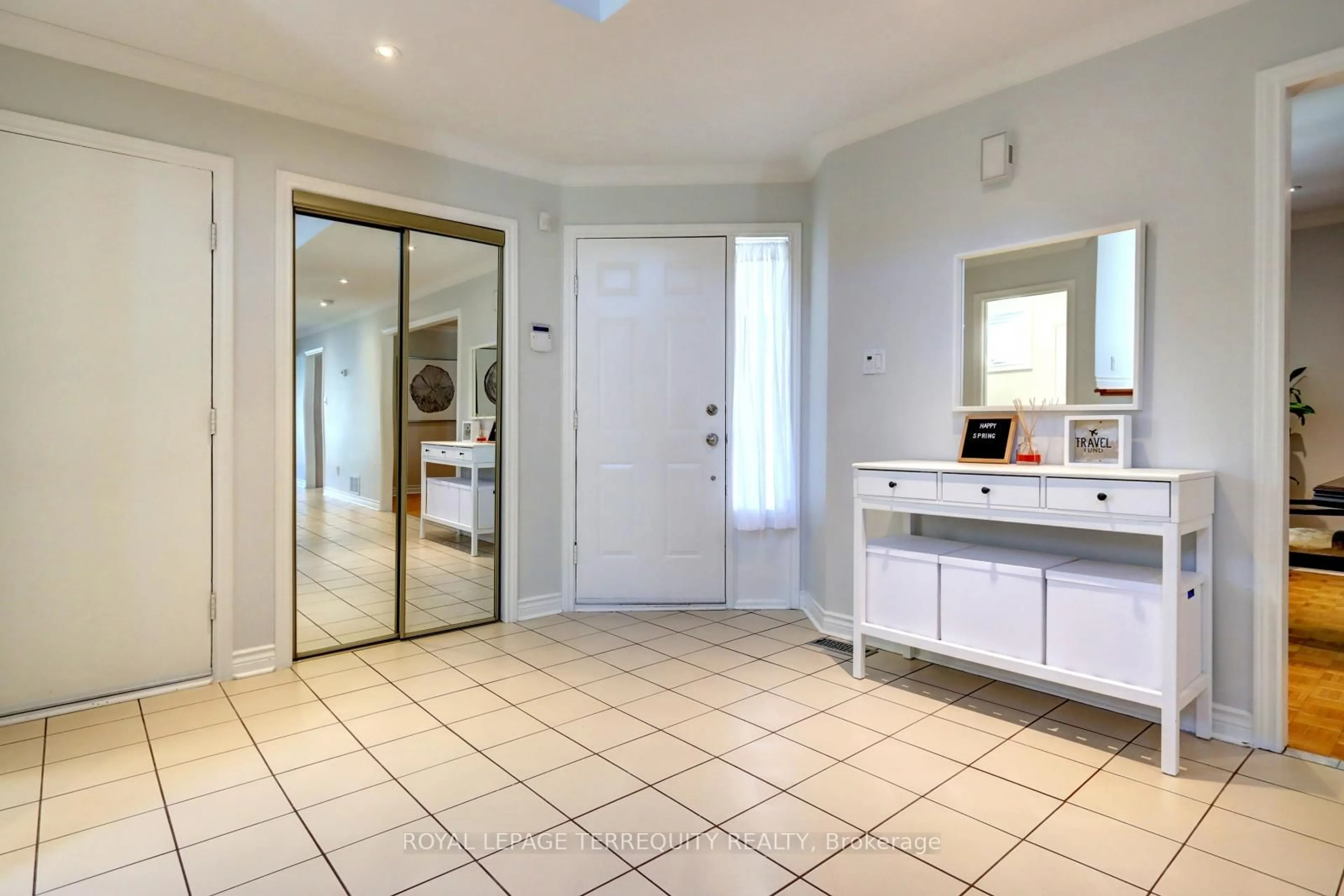 Unknown for 95 Governor Cres, Vaughan Ontario L4L 5G5