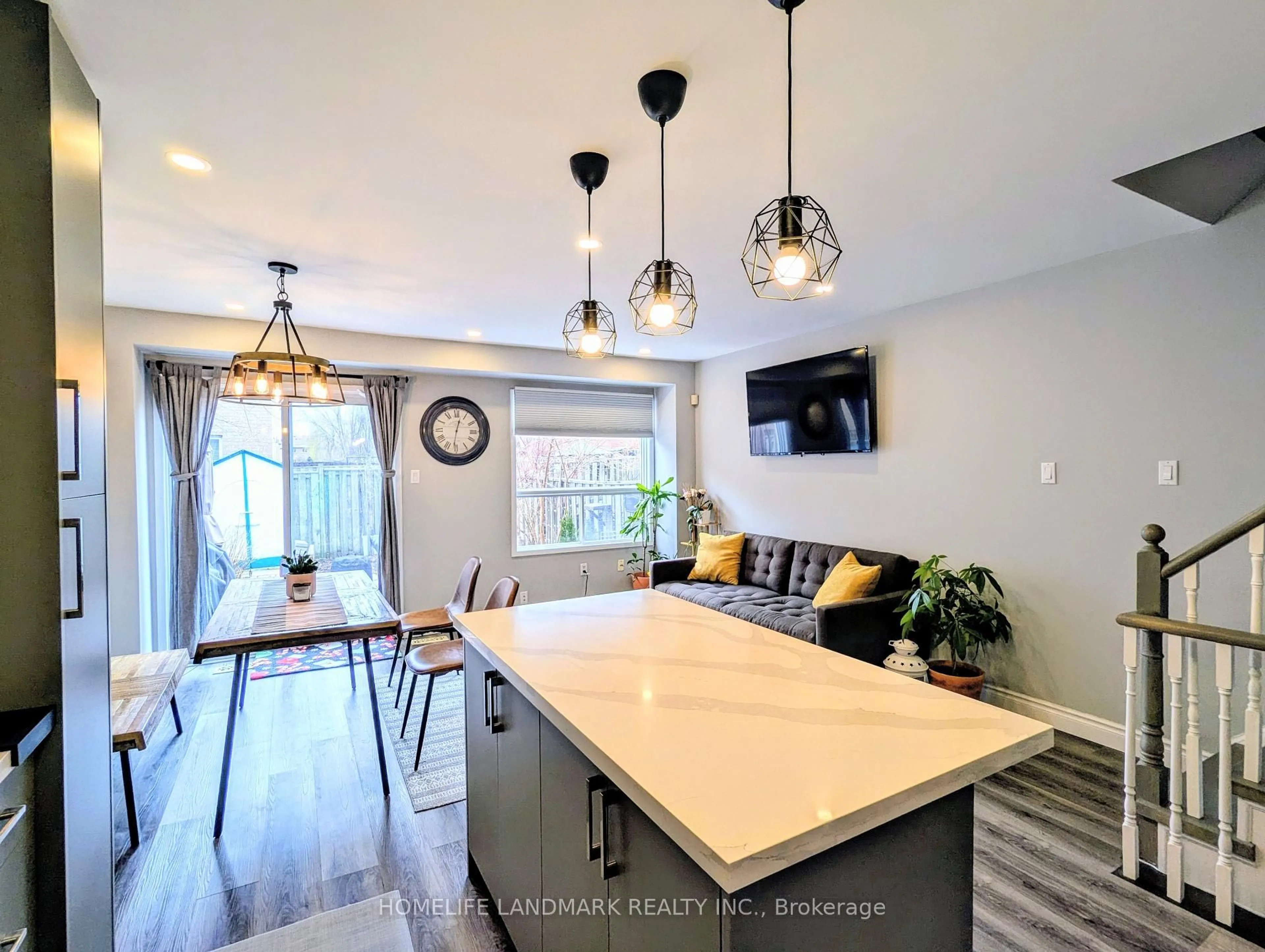 Open concept kitchen, unknown for 86 Tania Cres #4, Vaughan Ontario L6A 2M8