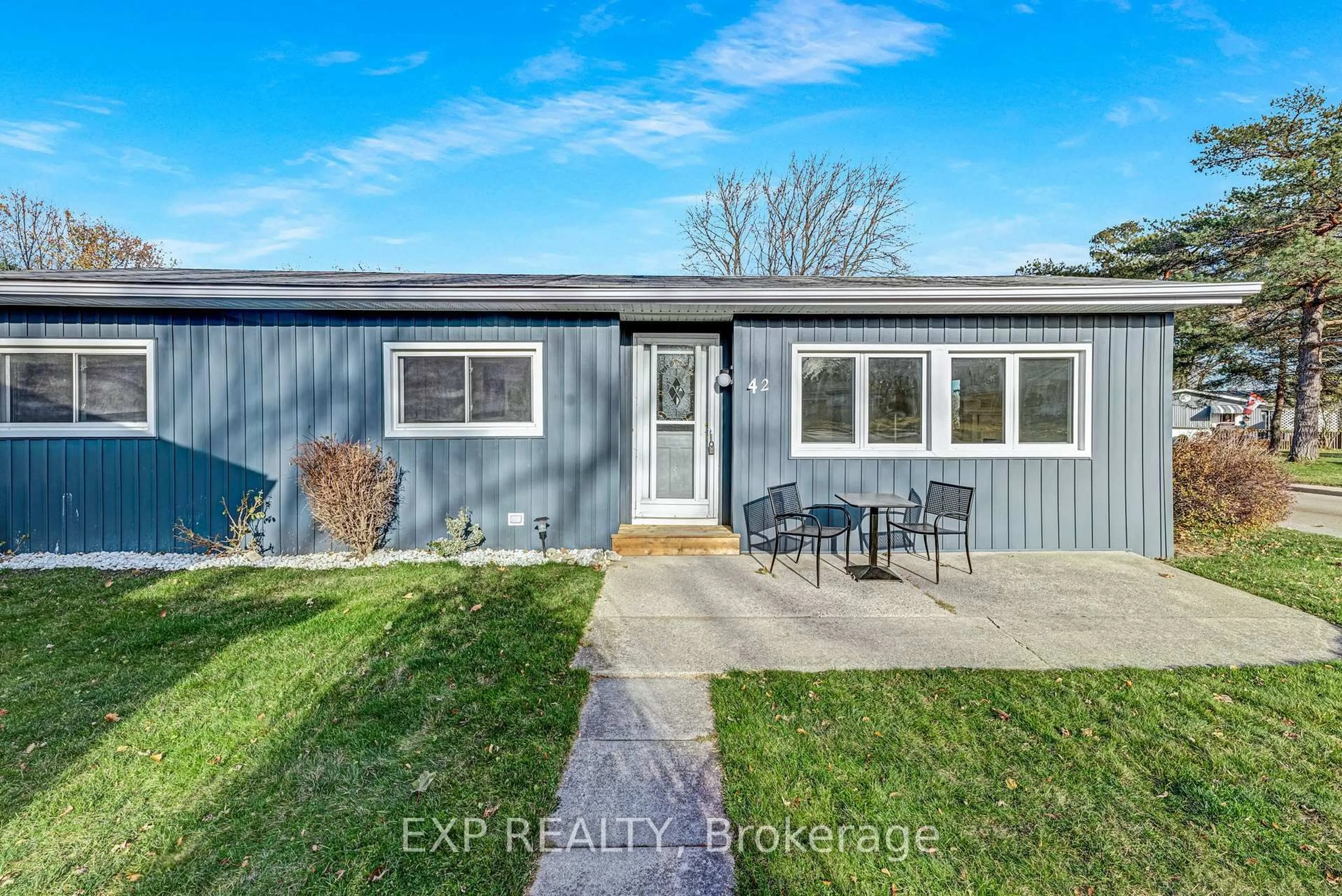 Unknown for 42 Flora Dr, Innisfil Ontario L9S 1R1