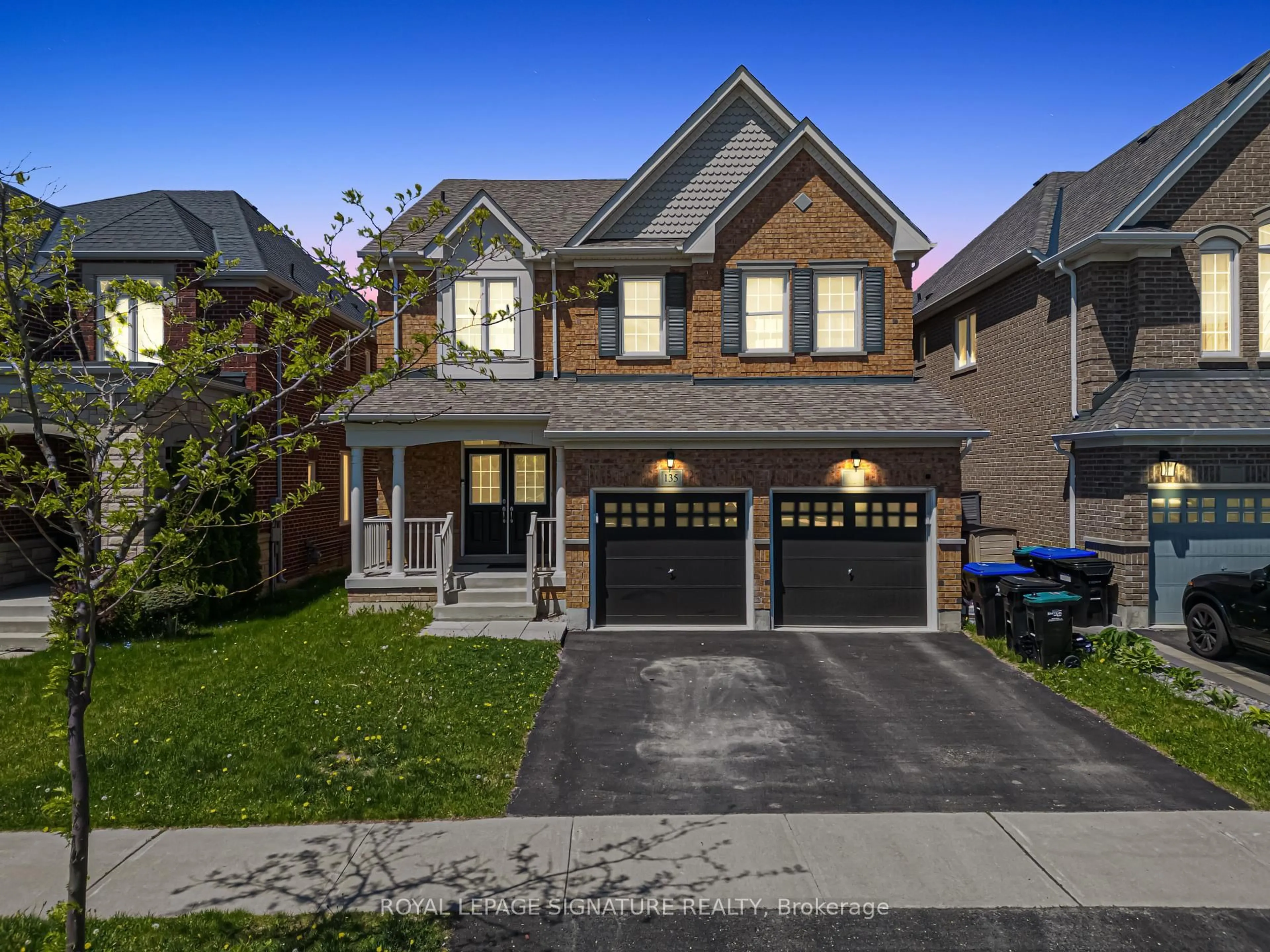 Home with brick exterior material, street for 135 Mcdonnell Cres, Bradford West Gwillimbury Ontario L3Z 0S8