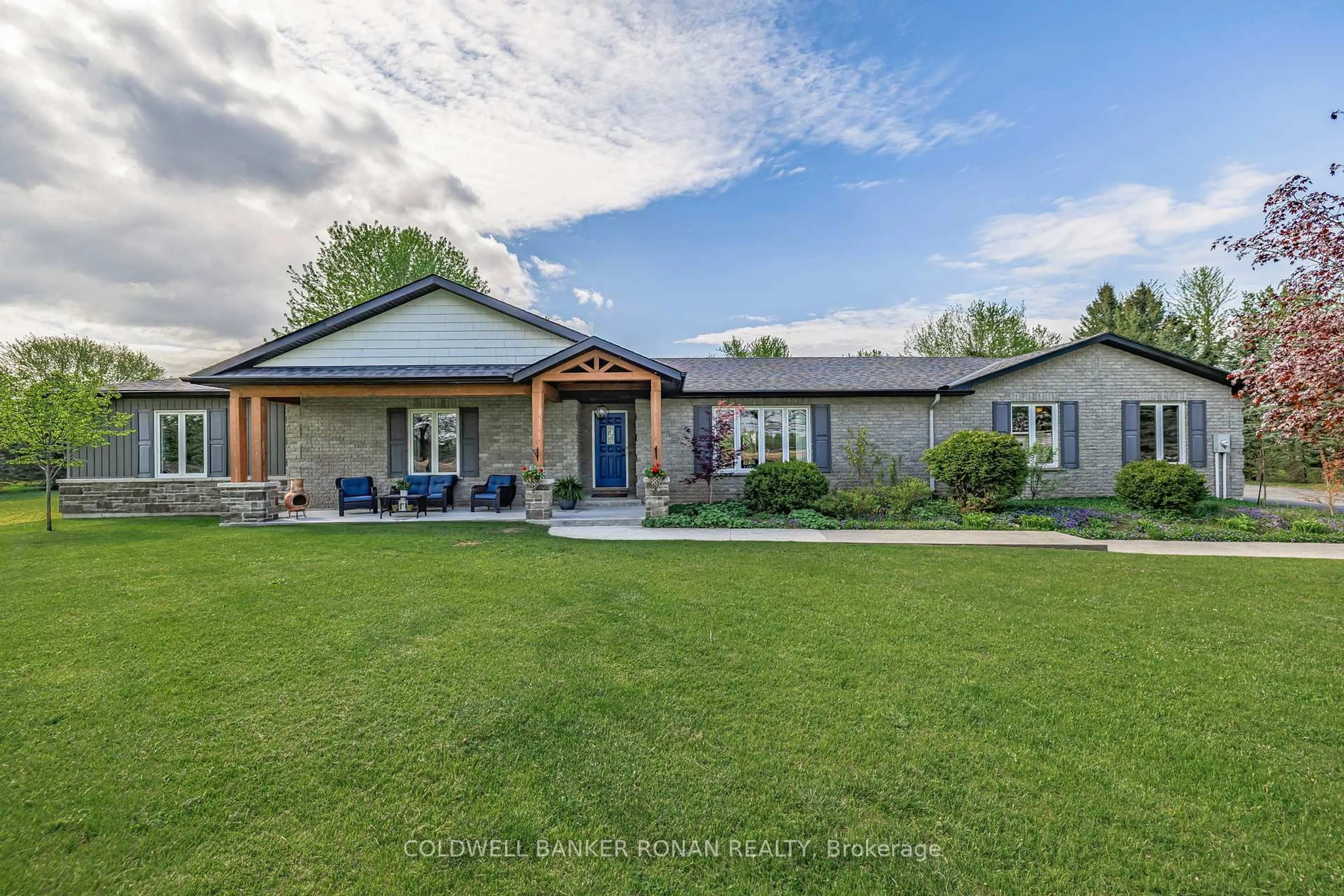A pic from outside/outdoor area/front of a property/back of a property/a pic from drone, street for 6349 12th Line, New Tecumseth Ontario L9R 1V4
